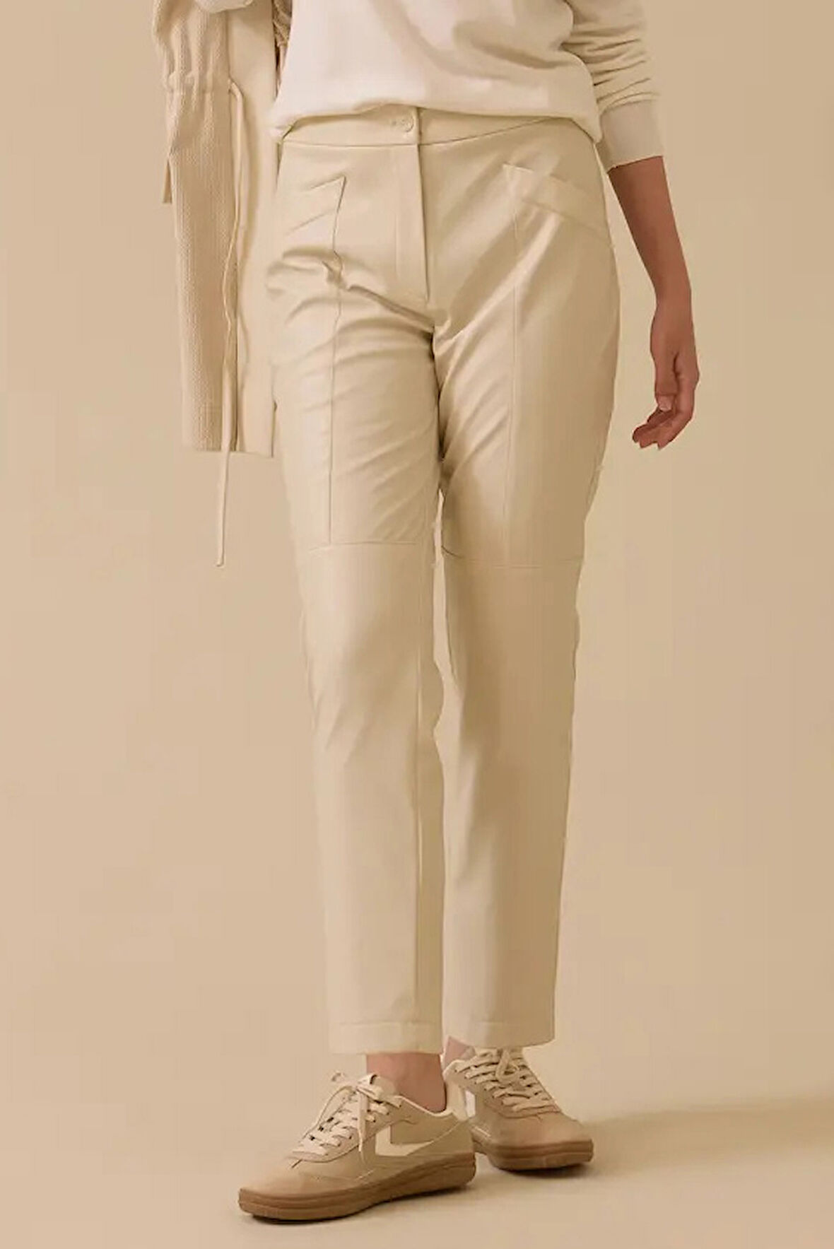 Kadın Düğmeli Bilek Boy Suni Deri Pantolon - Bej | 42