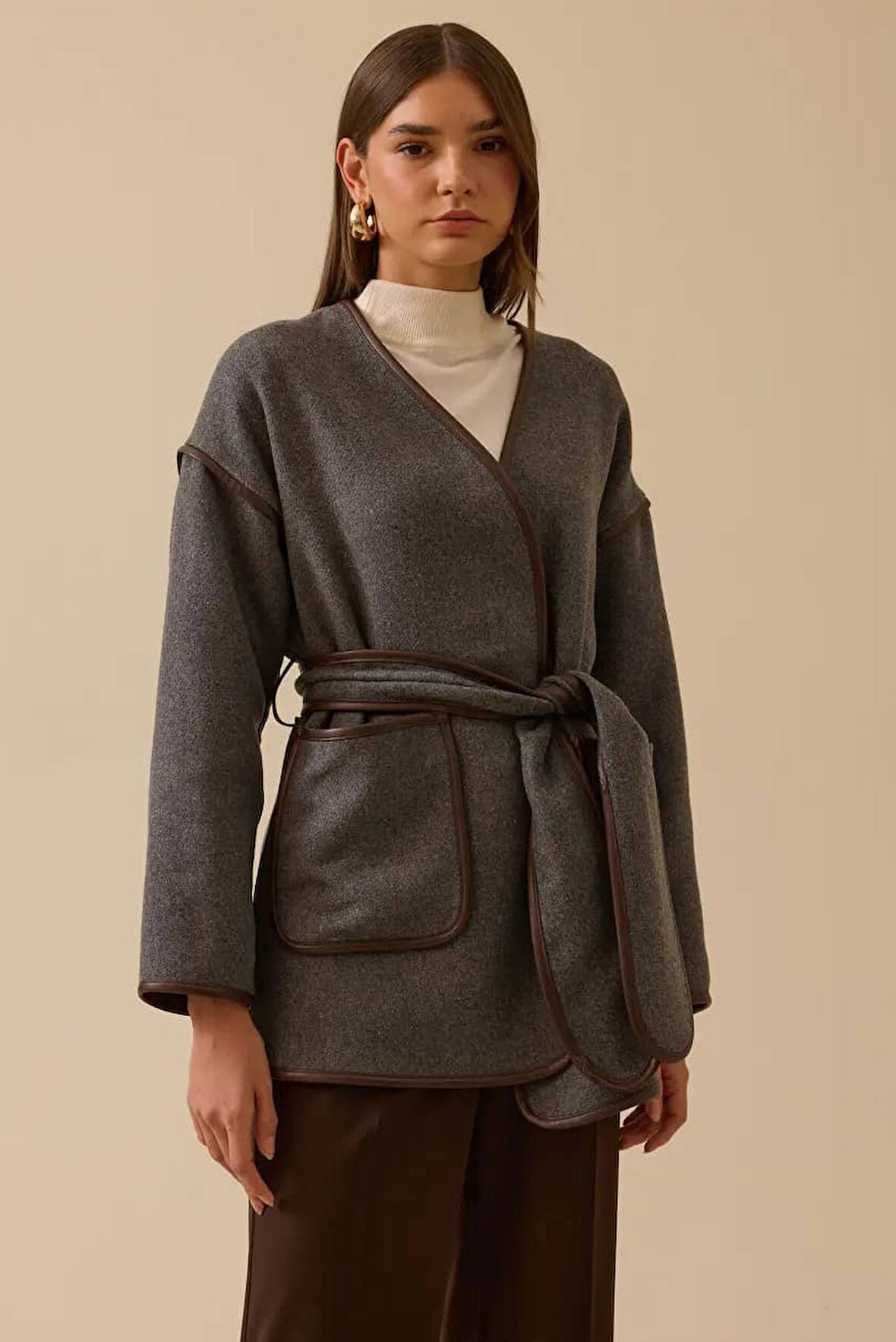 Kadın Suni Deri Biyeli Kuşaklı Ceket - Gri | 42