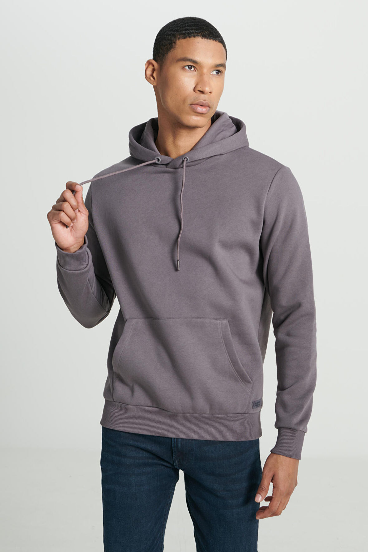 Regular Fit Normal Kesim Kapüşonlu İçi Polarlı Cep Detaylı Gri Sweatshirt