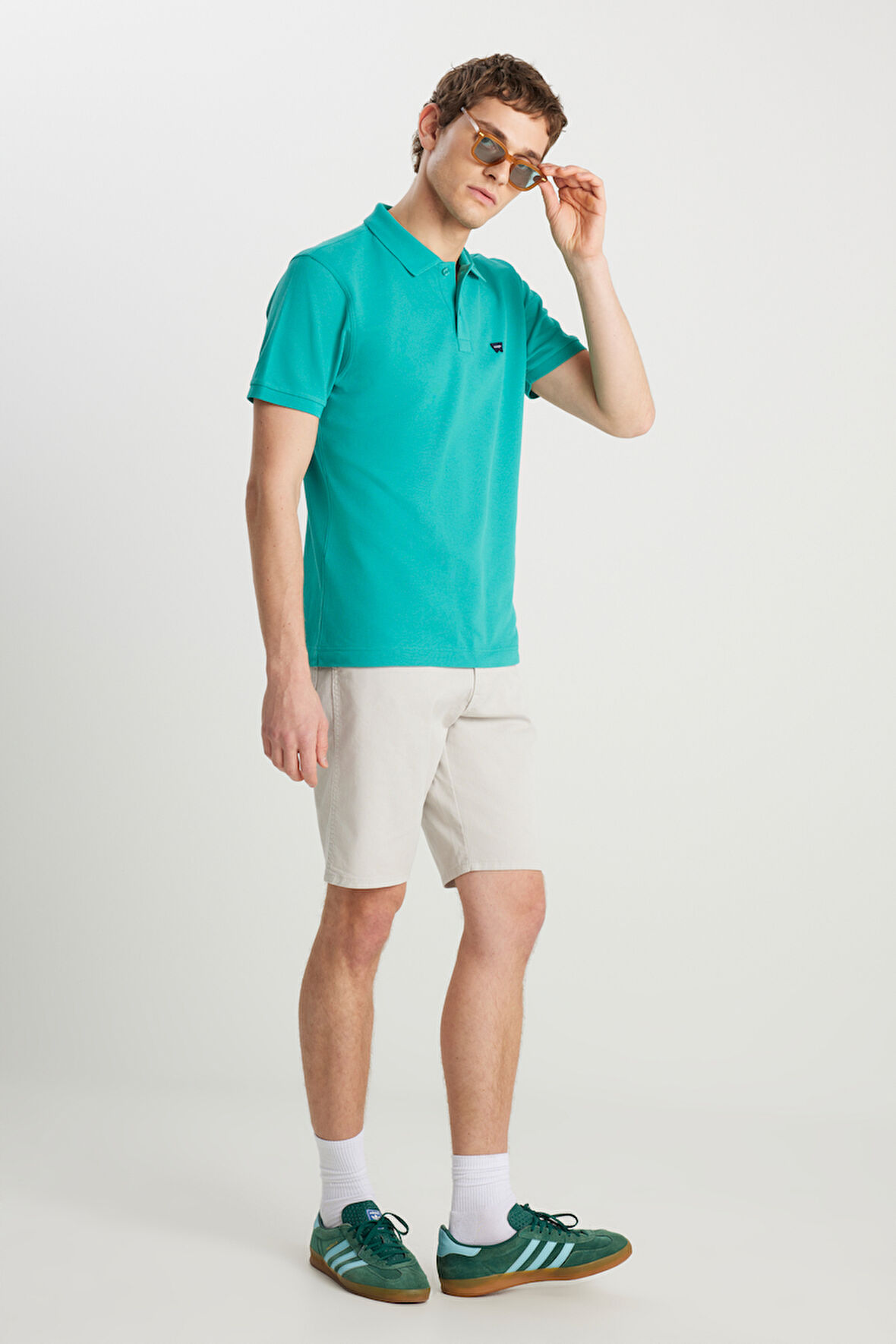 Slim Fit Dar Kesim Normal Bel Pamuklu Taş Rengi 5 Cep Şort