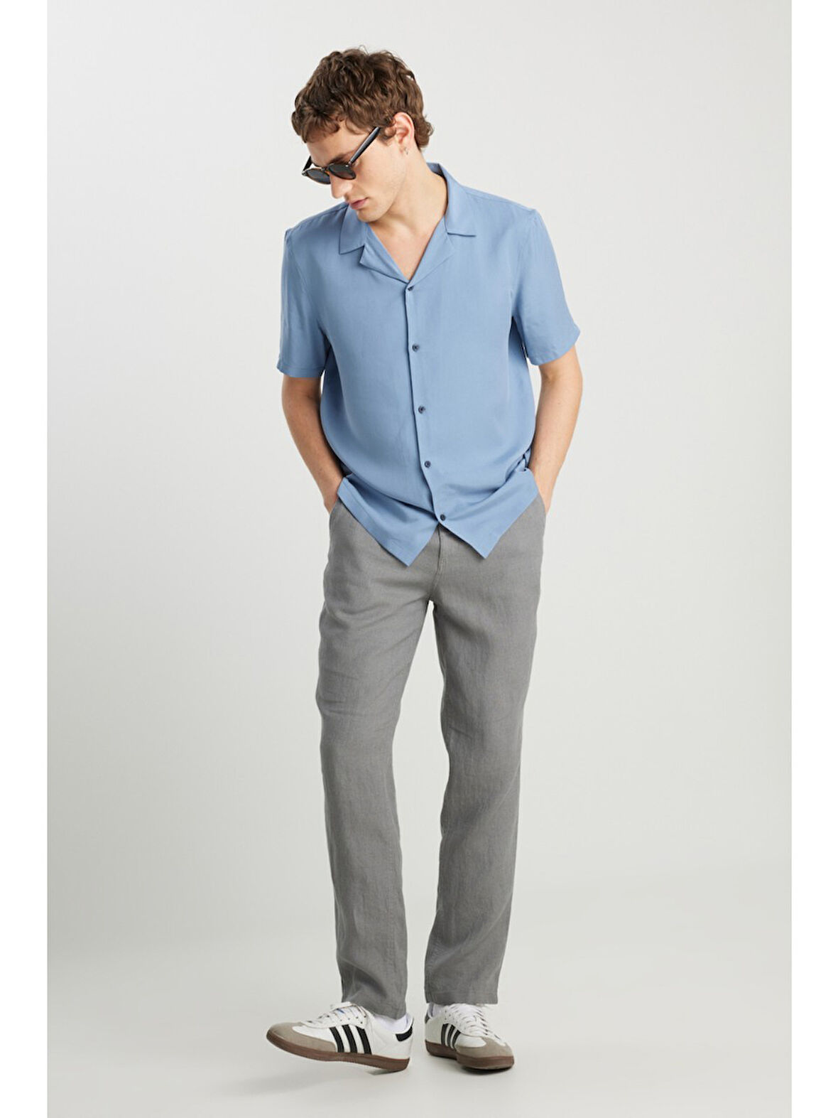 Wrangler %100 Keten Regular Fit Normal Kesim Normal Bel Düz Paça Koyu Gri Pantolon