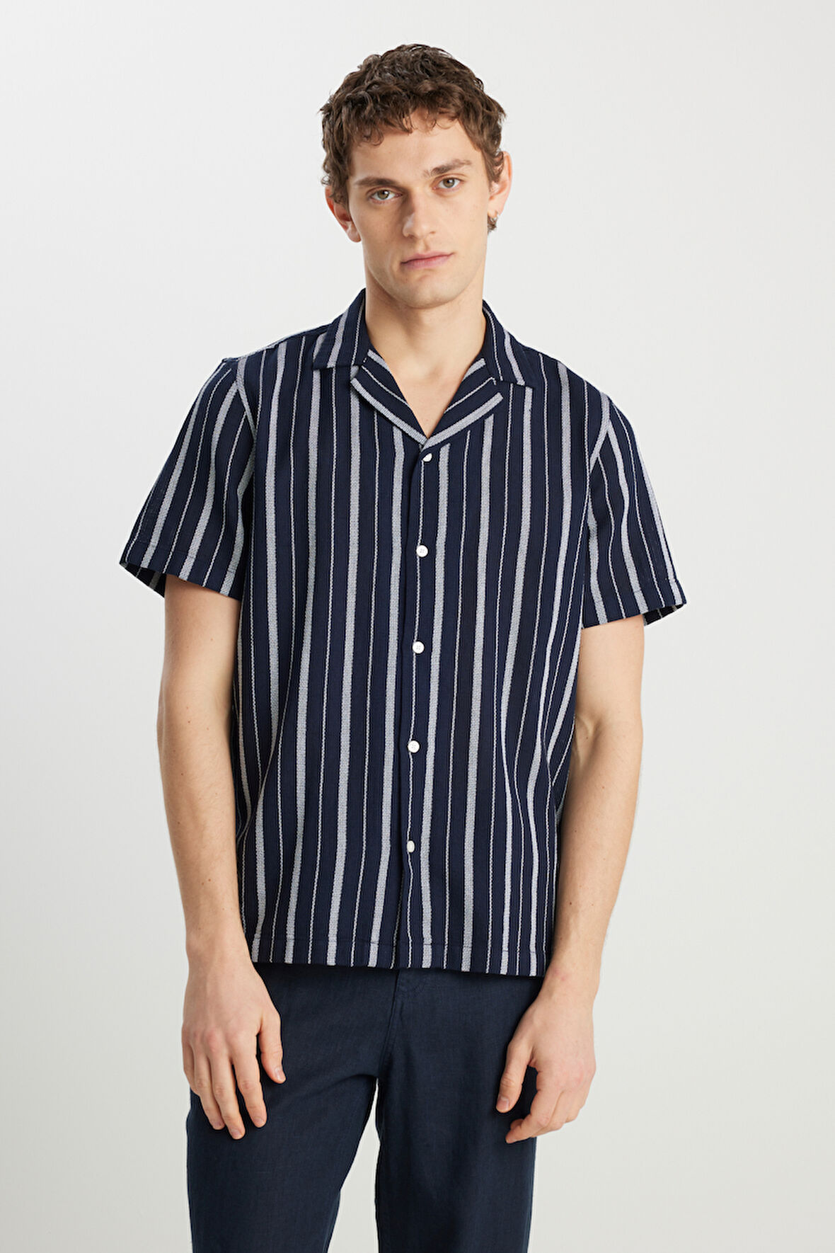%100 Pamuk Relaxed Fit Geniş Kesim Lacivert Gömlek