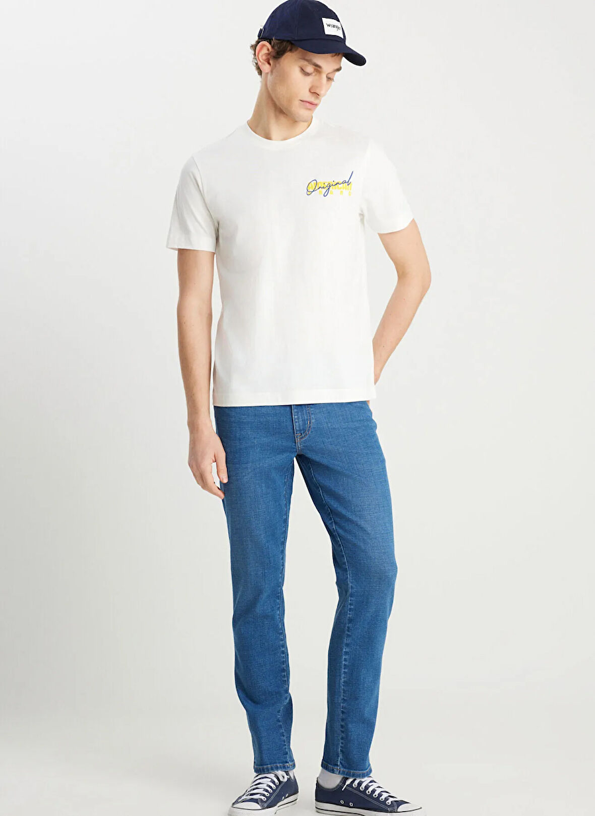 Wrangler Bisiklet Yaka Ekru Erkek T-Shirt W2510748102 Regular Fit Grafik