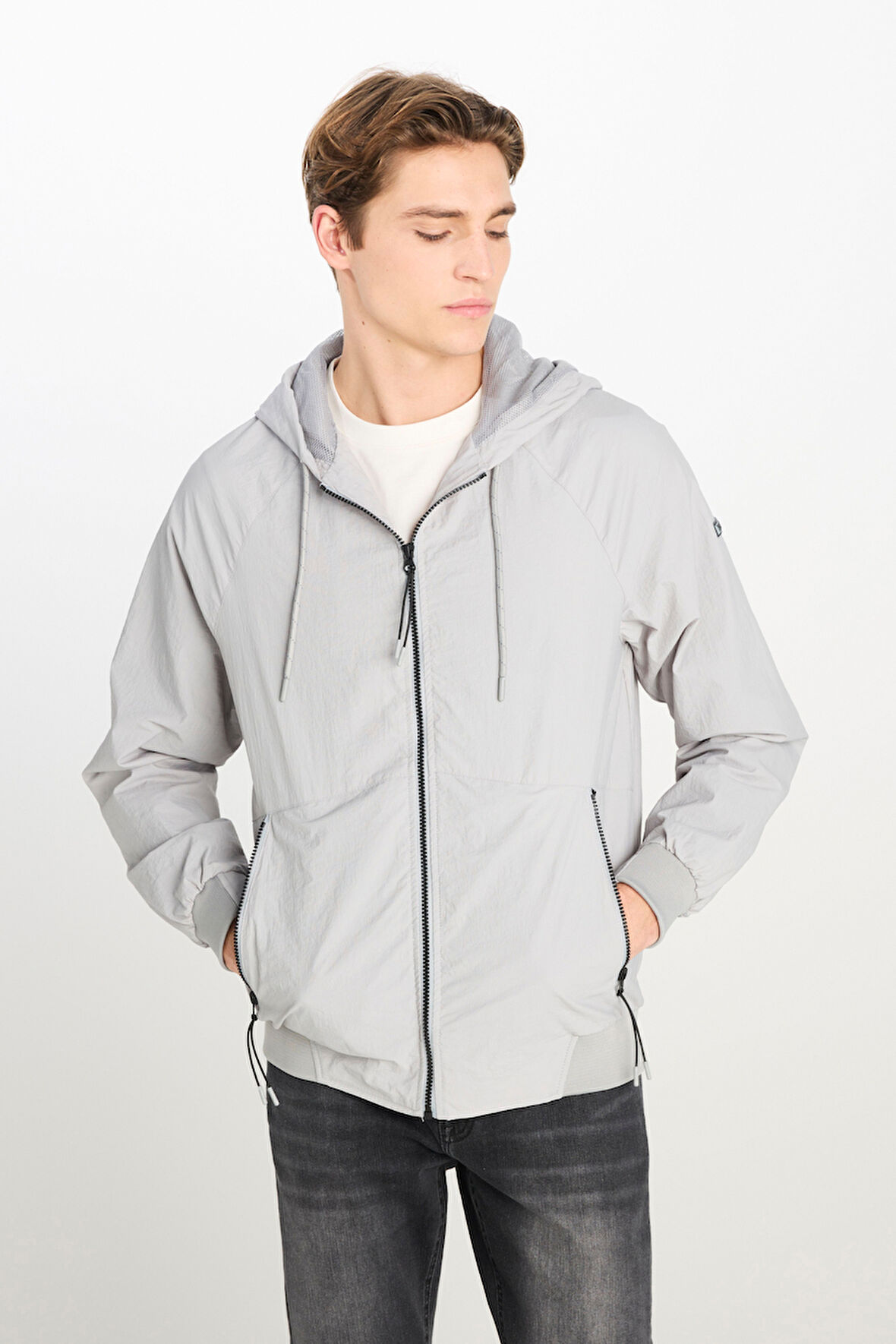 Regular Fit Normal Kesim Kapüşonlu Gri Yağmurluk Ceket