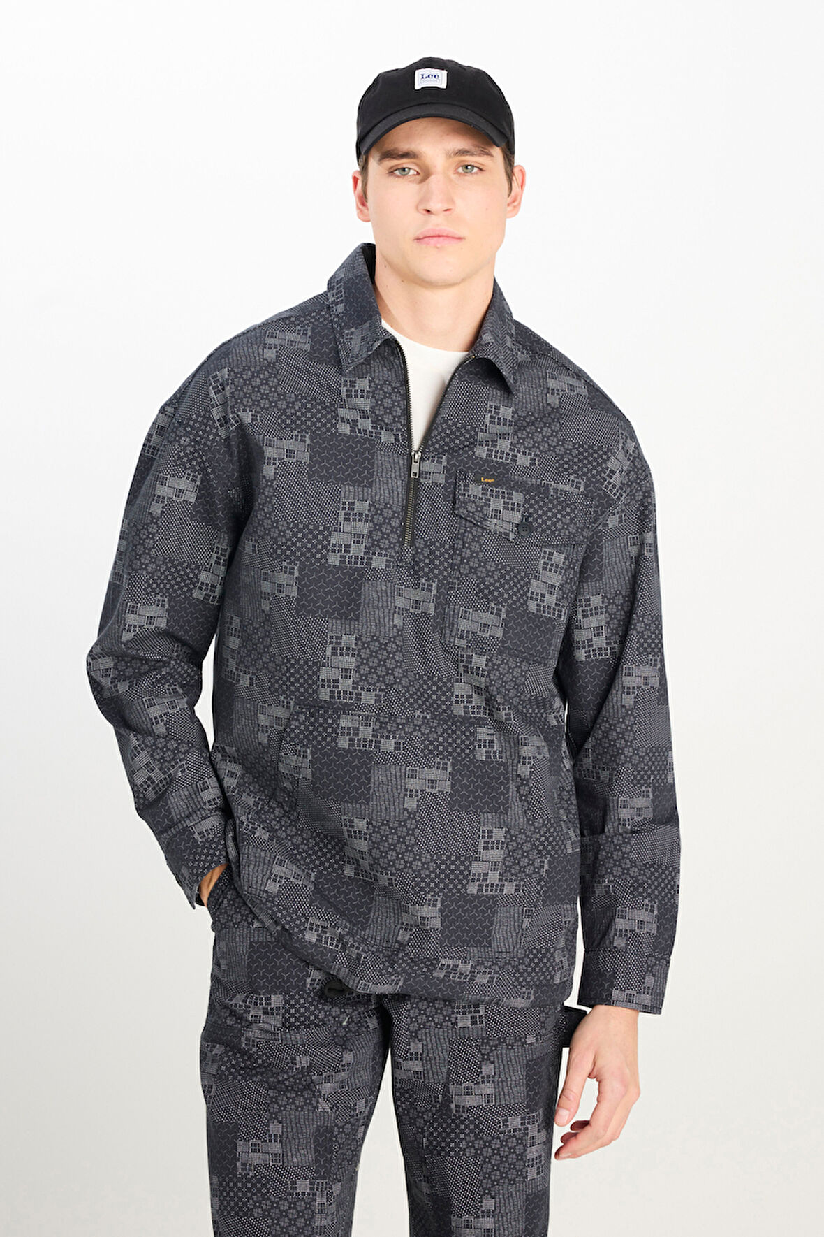 %100 Pamuk Loose Fit Rahat Kesim Fermuar Detaylı Desenli Siyah Ceket