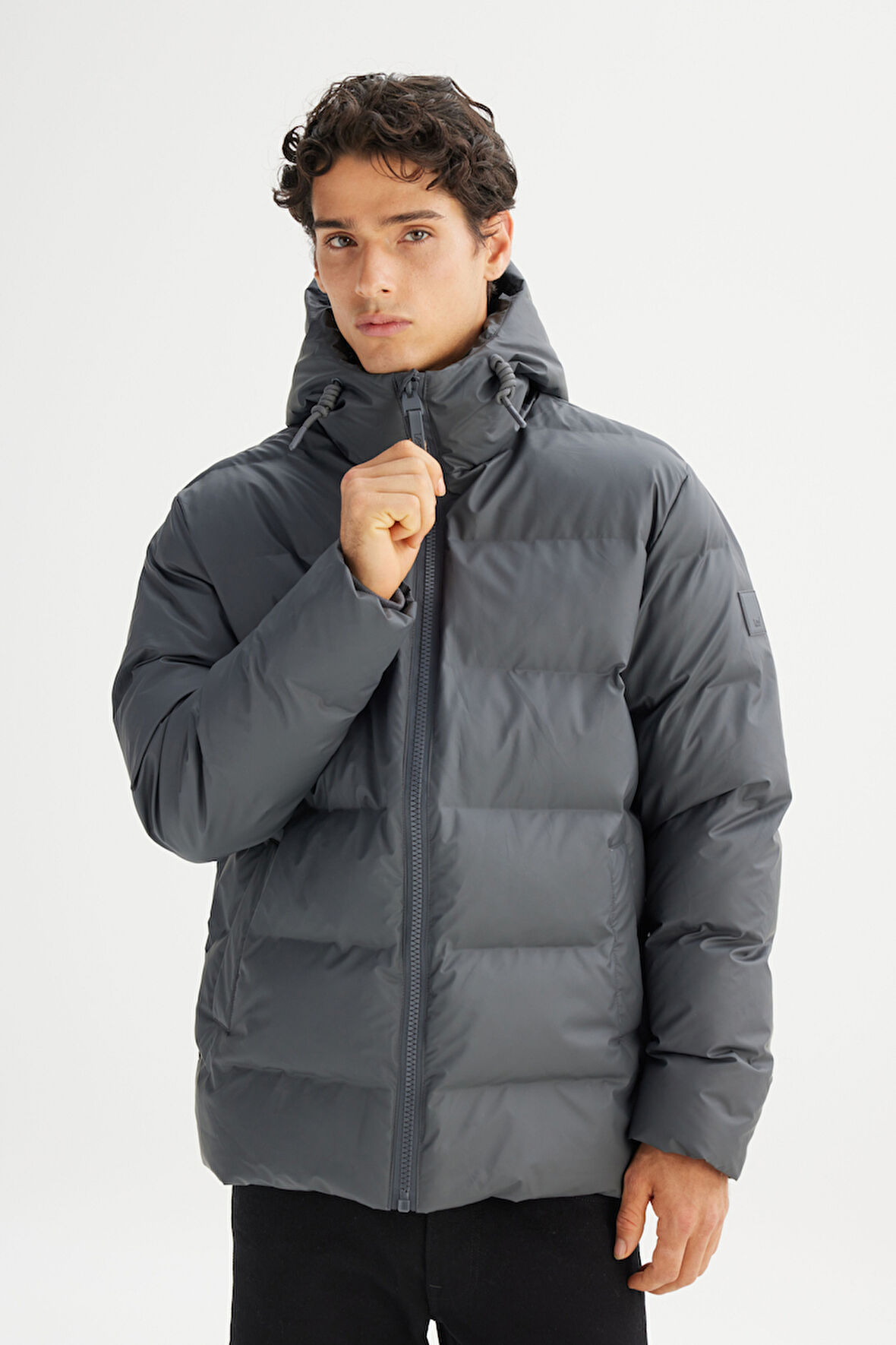 Regular Fit Normal Kesim Kapüşonlu Cepli Şişme Puffer Mont