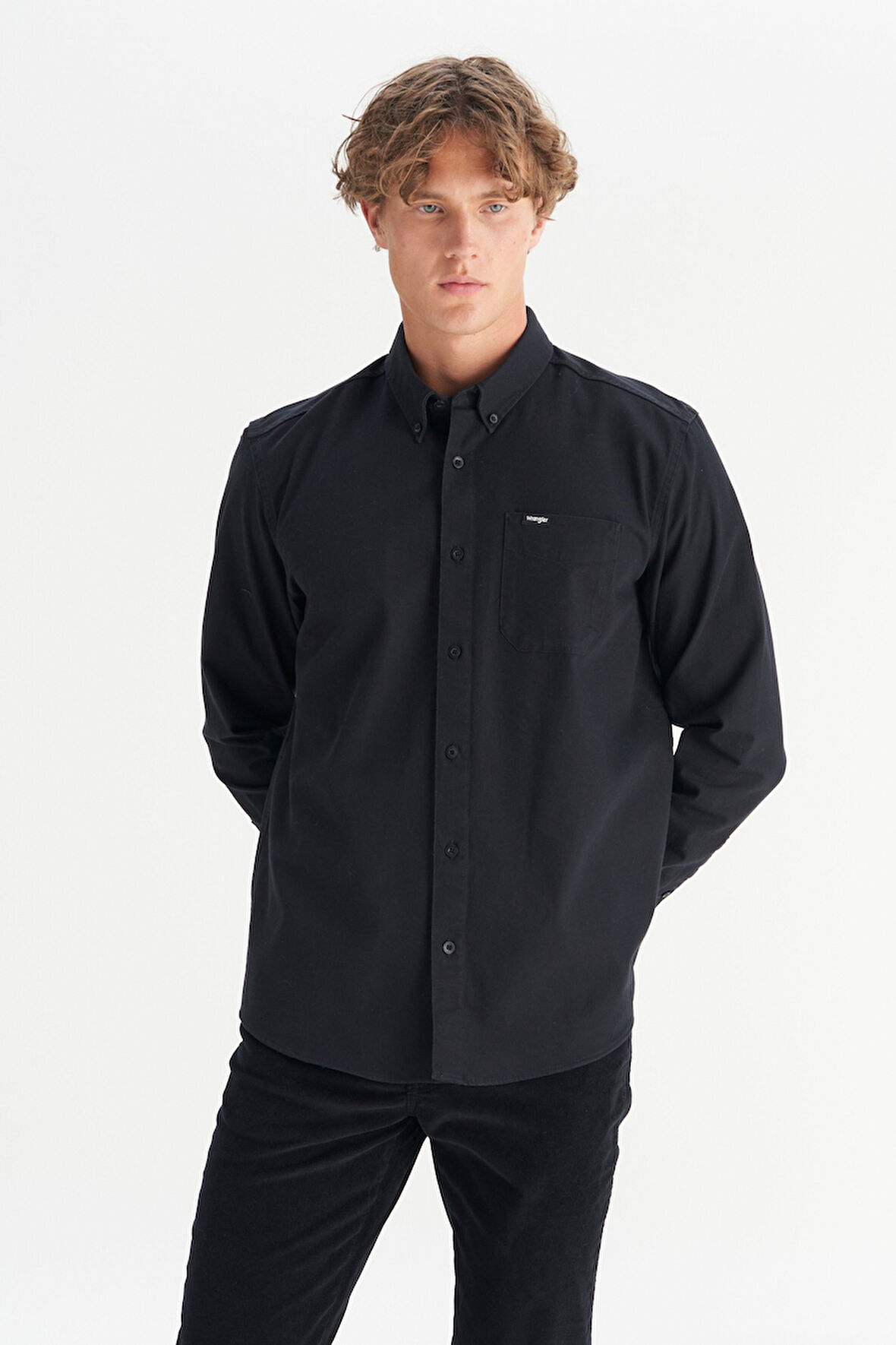 %100 Pamuk Regular Fit Normal Kesim Cep Detaylı Siyah Gömlek