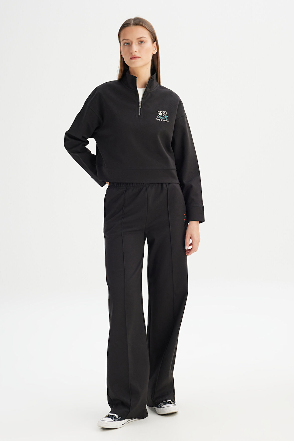 Loose Fit Geniş Kesim Siyah Pamuklu Esnek Sweatpant