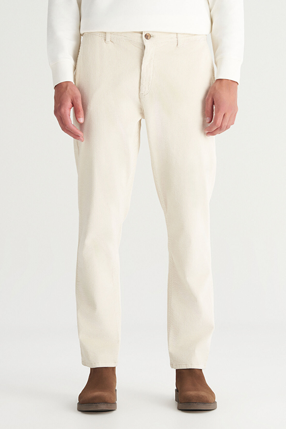 Pamuklu Regular Fit Normal Kesim Cepli Esnek Kadife Jogger Pantolon