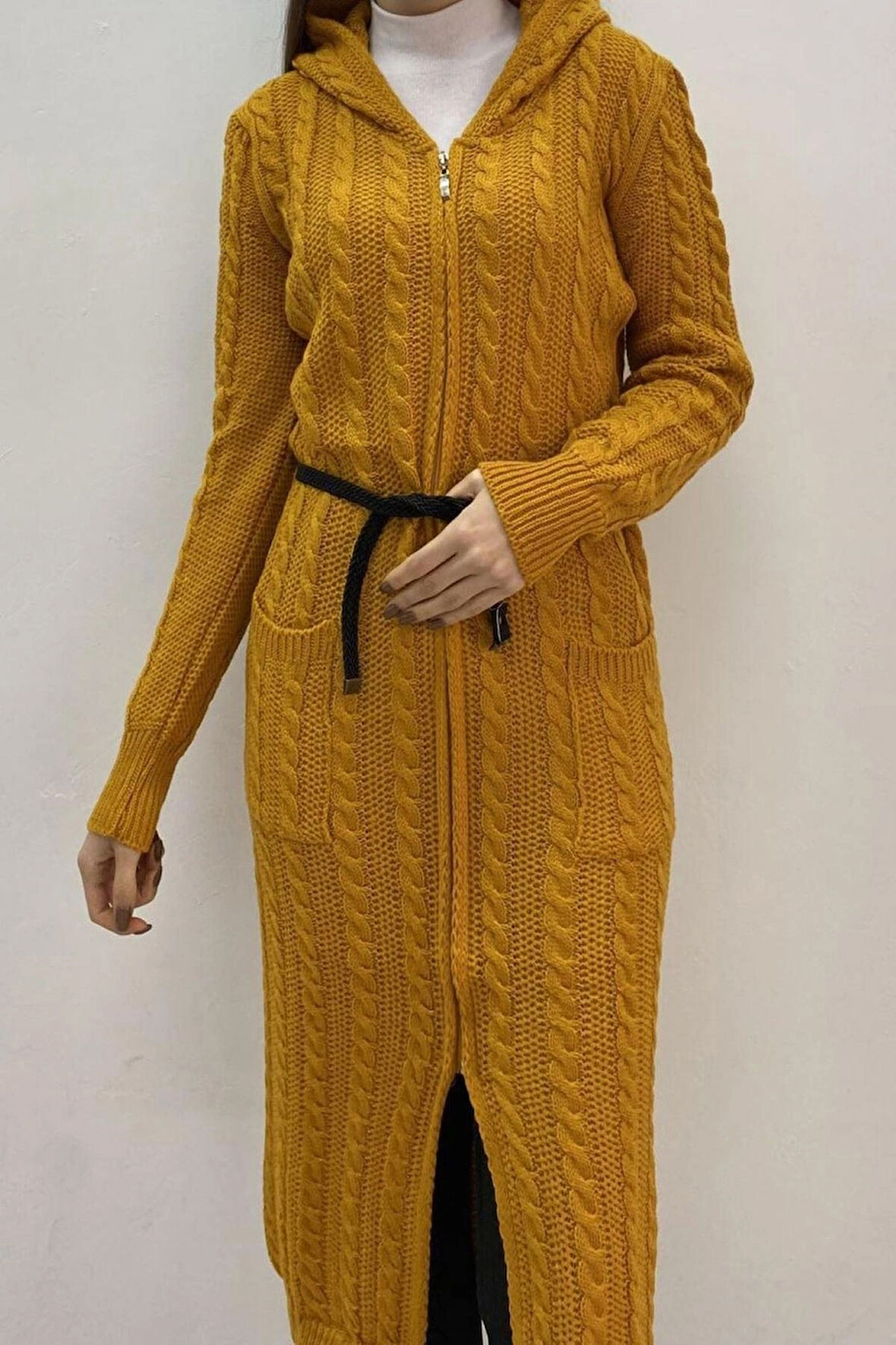 BAYAN UZUN KAPŞONLU SAÇ ÖRGÜ CEKET