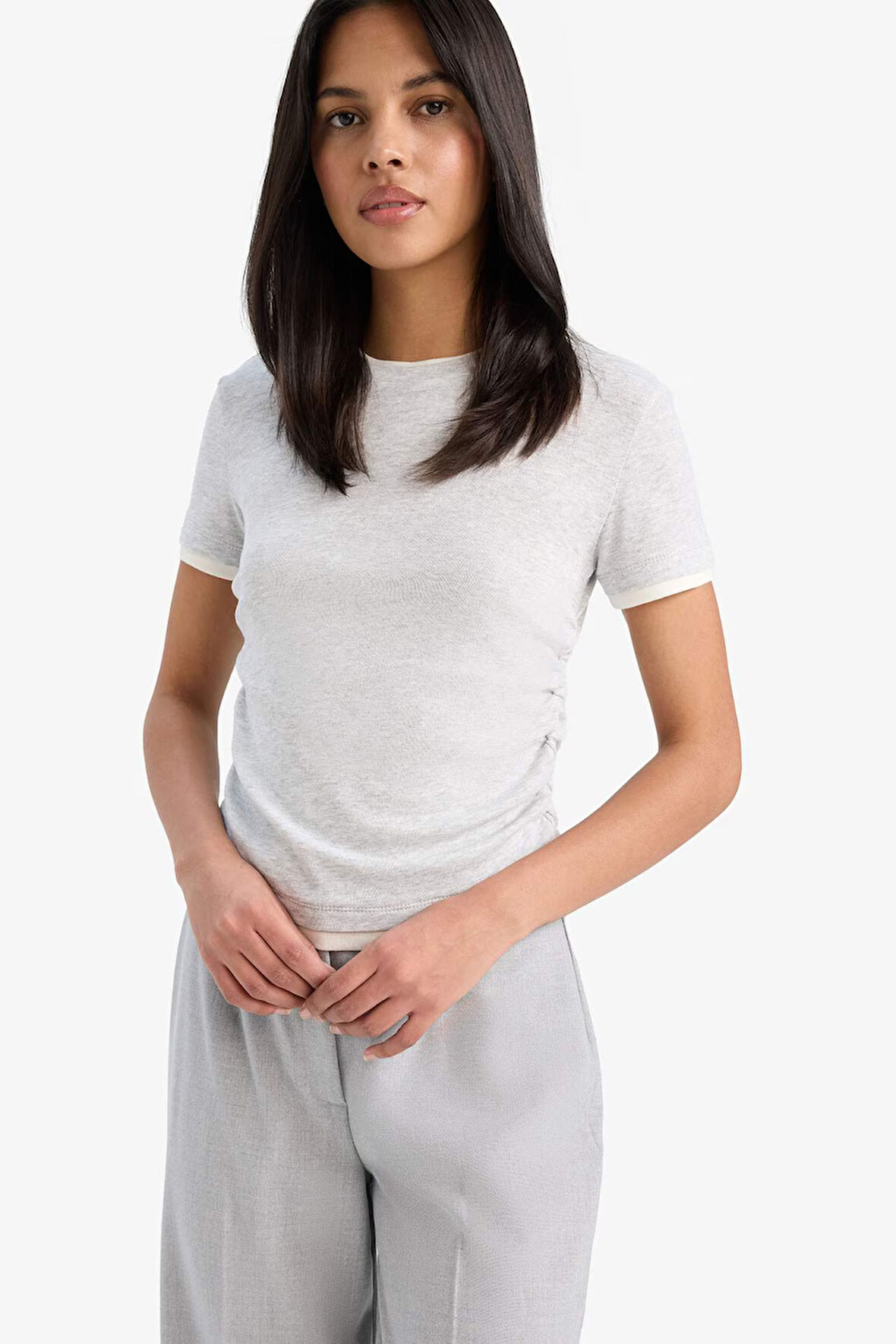 DeFacto Slim Fit Dar Kesim Bisiklet Yaka Bsic Düz Ribana Kısa Kollu Tişört F3504AX25SMGR93