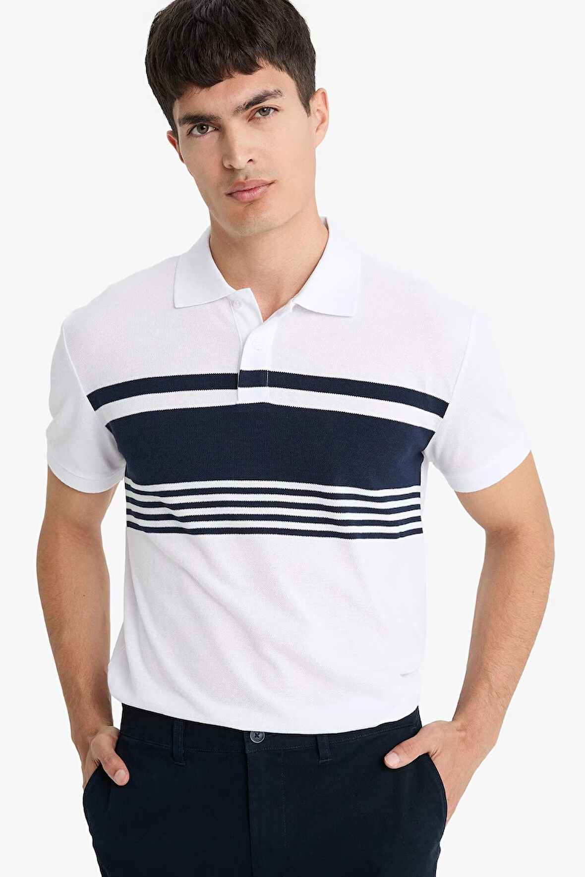 DeFacto %100 Pamuk Regular Fit Polo Yaka Kısa Kollu Çizgili Tişört D7600AX25SPWT32