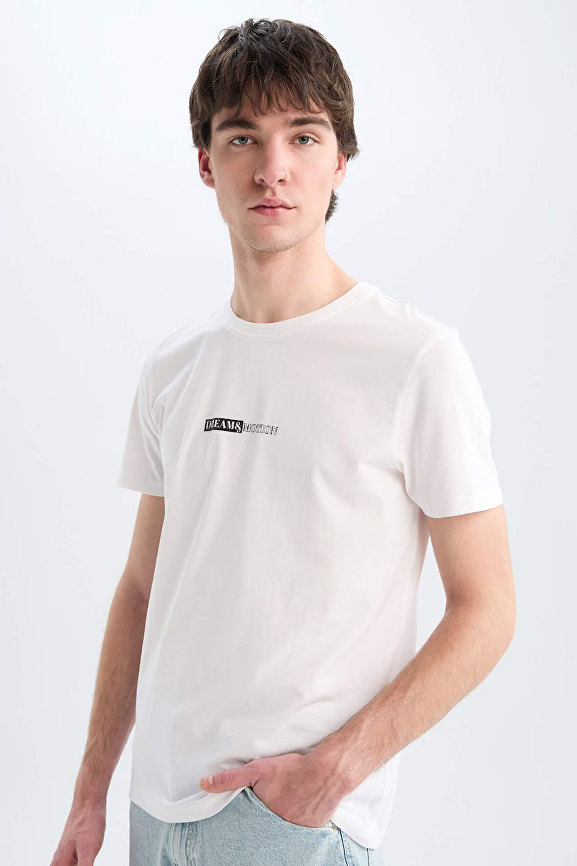 DeFacto %100 Pamuk Slim Fit Dar Kesim Bisiklet Yaka Baskılı Kısa Kollu Tişört E3776AX25SMWT34