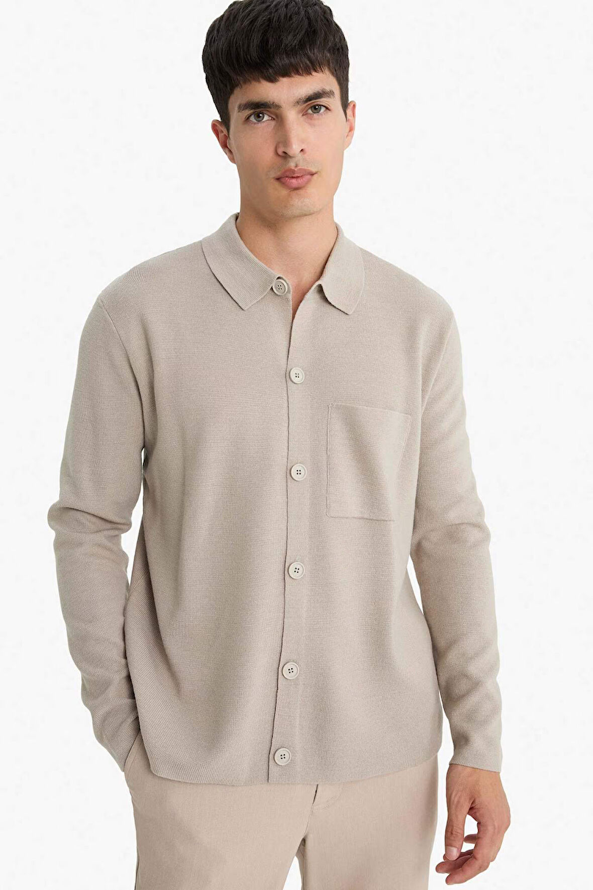 Standart Fit Polo Yaka Düğmeli Ön Cep Detaylı Triko Hırka