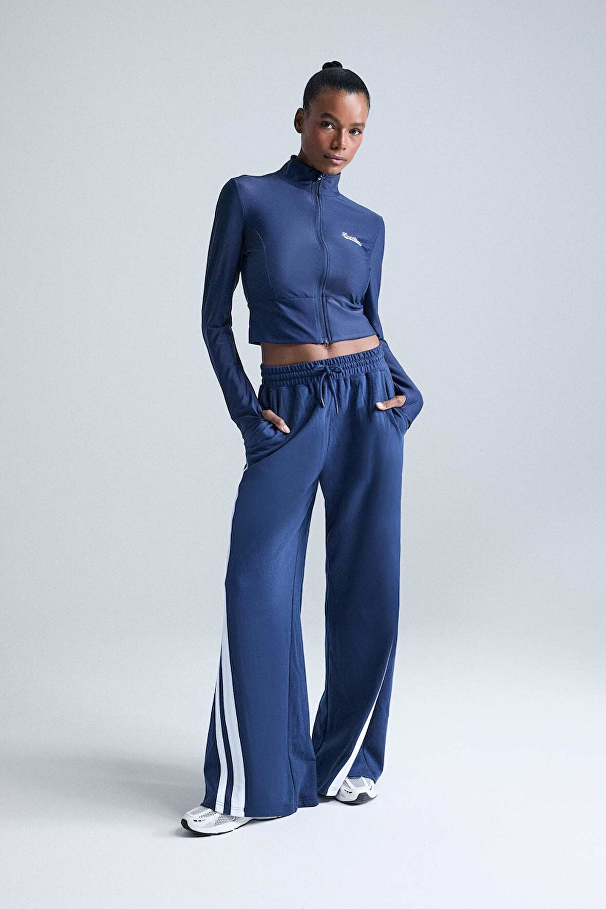 DeFactoFit Wide Leg Geniş Paça Standart Boy Sporcu Pantolon
