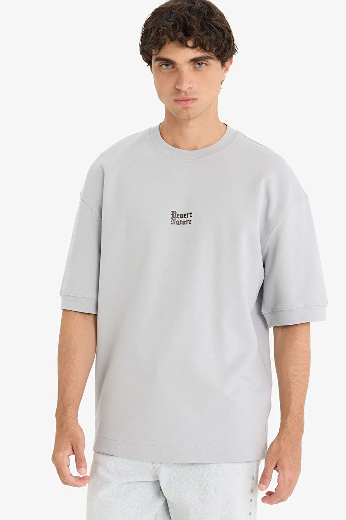 Loose Fit Bisiklet Yaka Baskılı Kısa Kollu Tişört