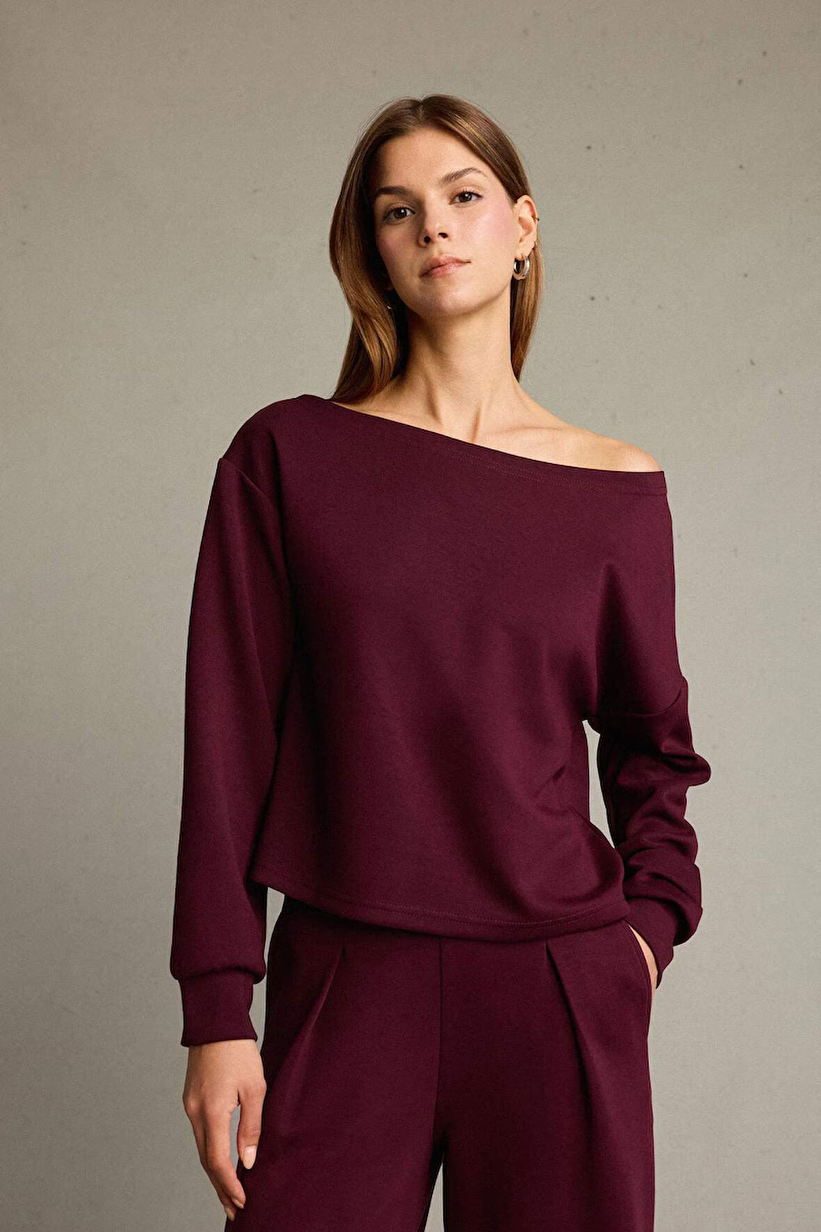 Kayık Yaka Modal Sweatshirt