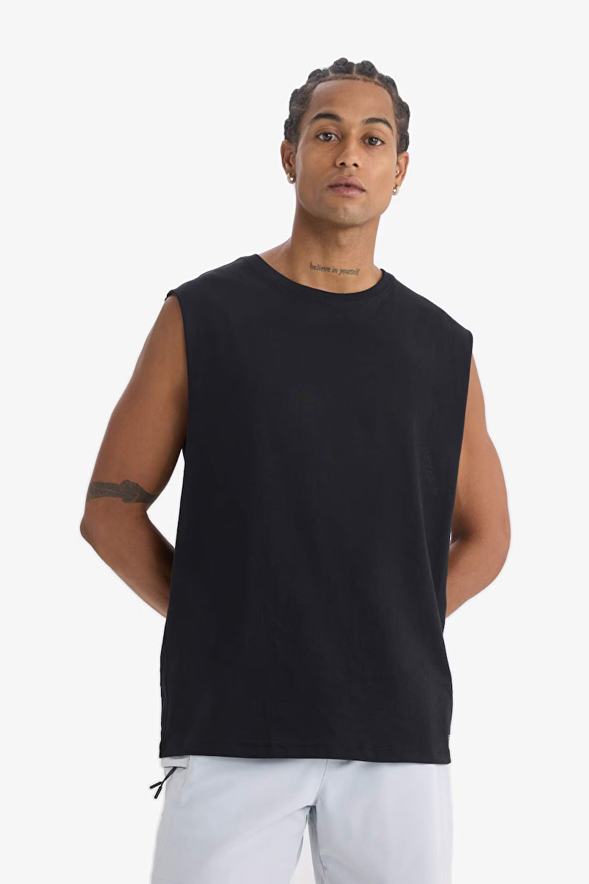 DeFactoFit Boxy Fit Bisiklet Yaka Basic Düz Sporcu Atlet A1821AX25HSBK81