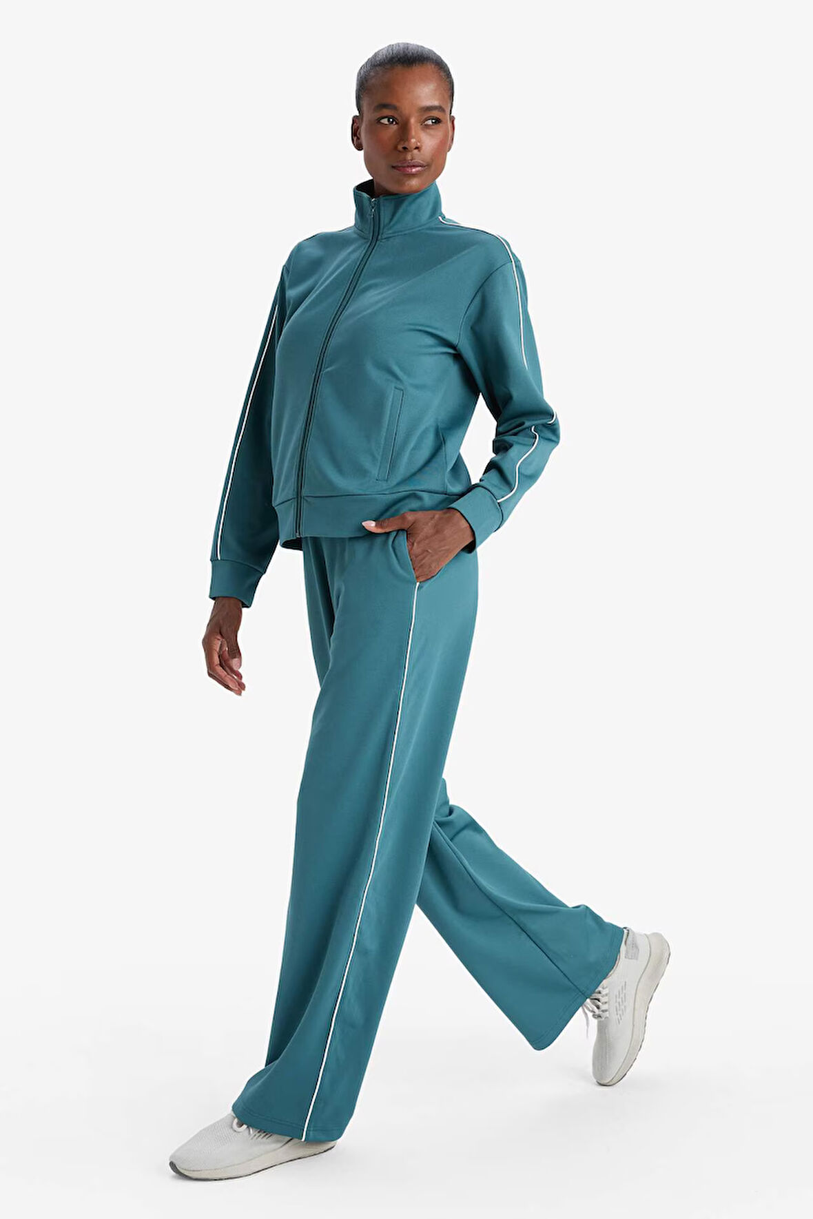 DeFactoFit Wide Leg Cepli Geniş Paça Standart Boy Sporcu Pantolon