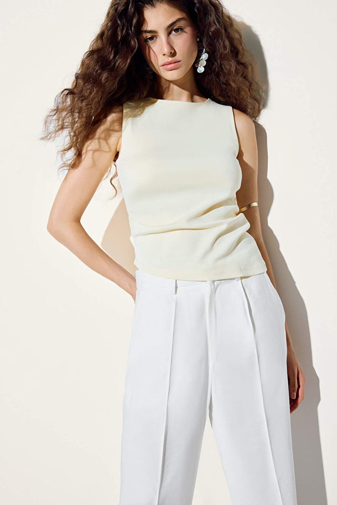 Slim Fit Dar Kesim Bisiklet Yaka Ribana Atlet