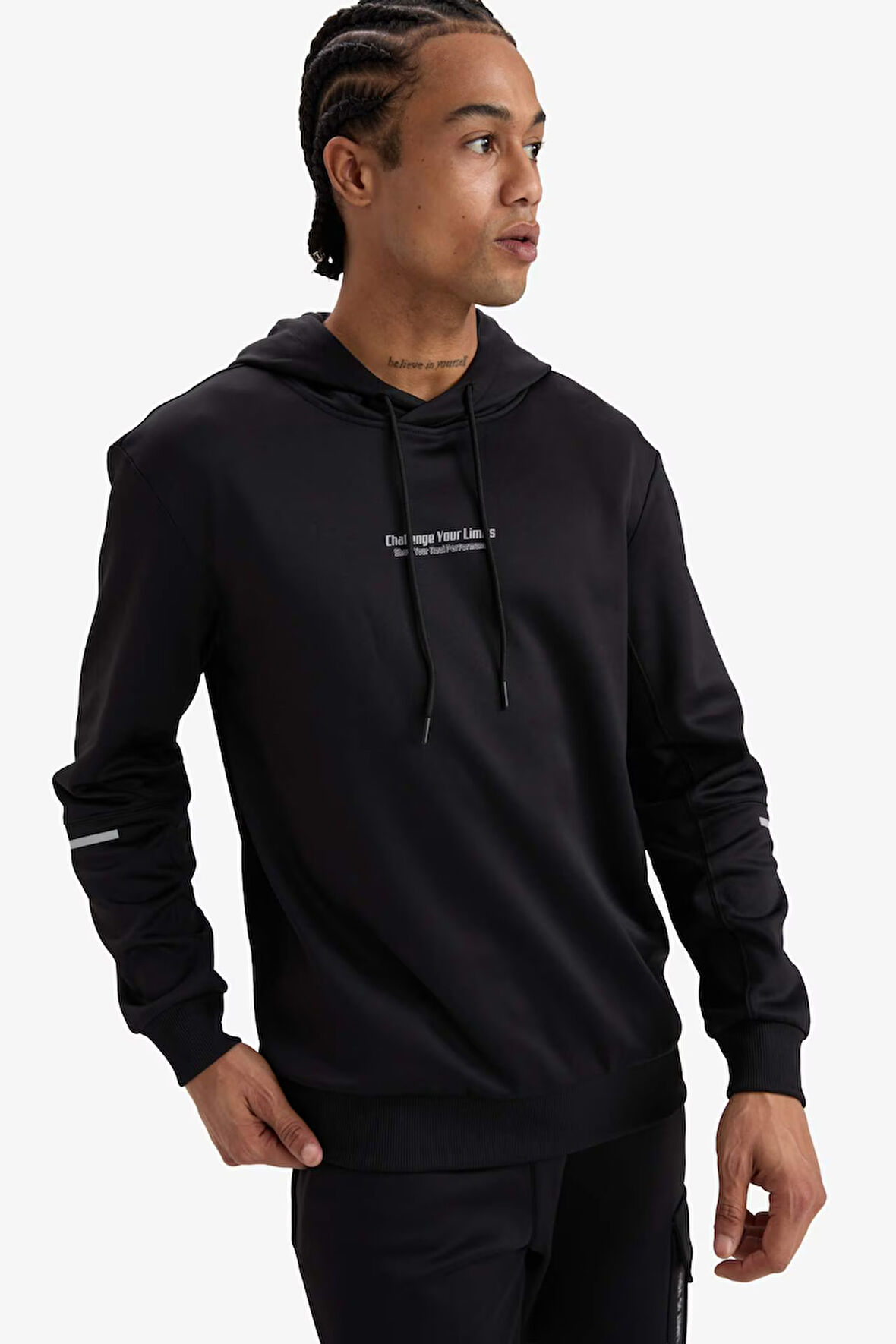 DeFactoFit Standart Fit Kapüşonlu Sporcu Sweatshirt