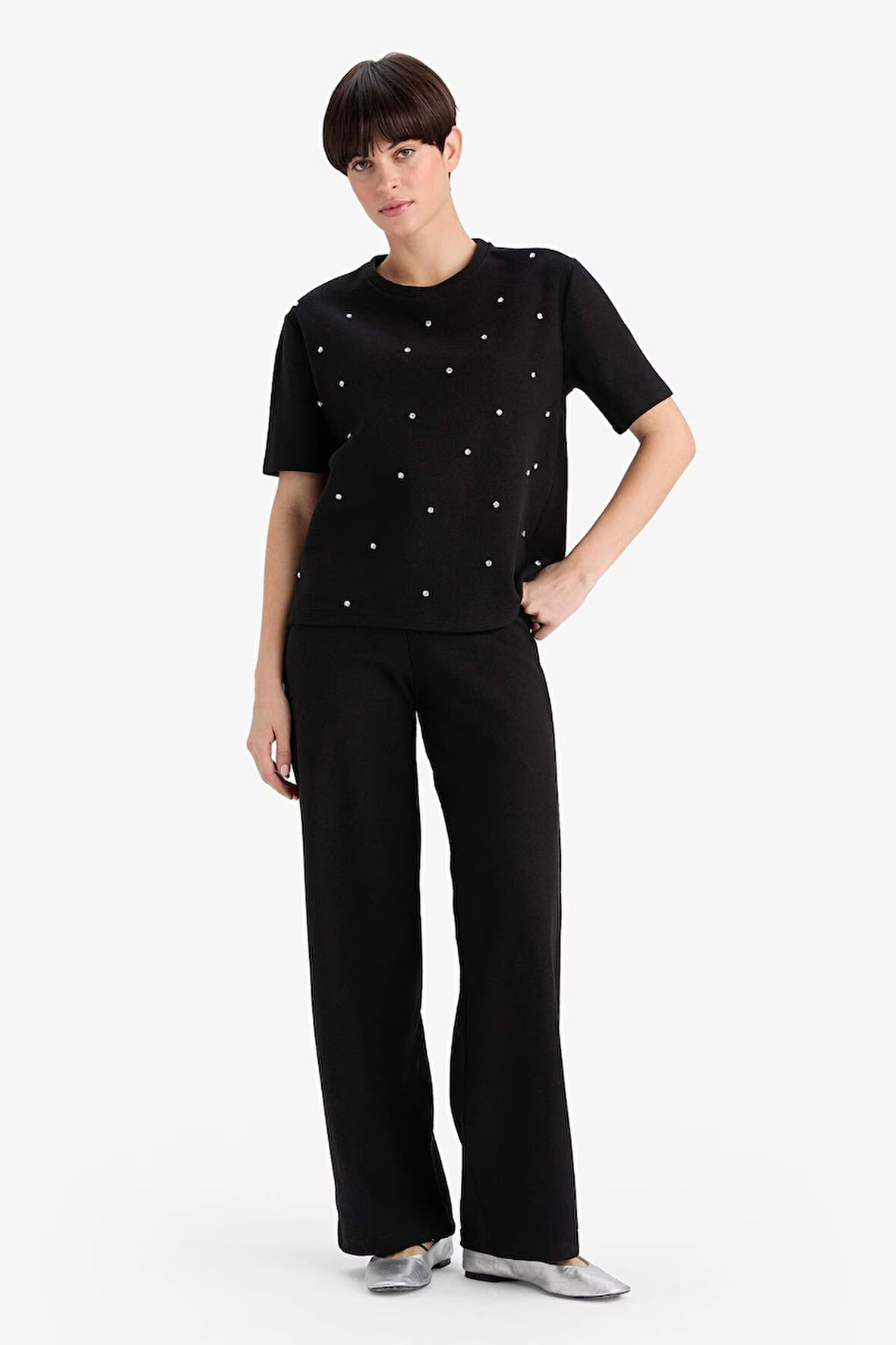 Straight Fit Geniş Paça Pantolon