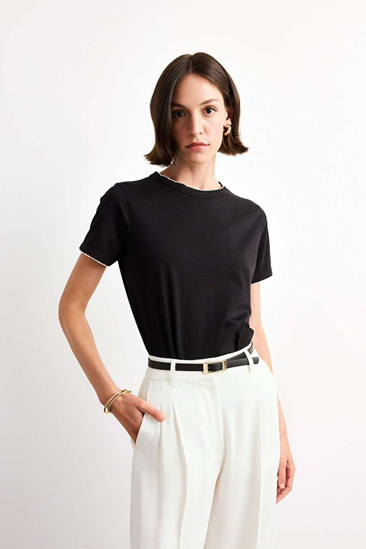 Bisiklet Yaka Kısa Kollu Tişört