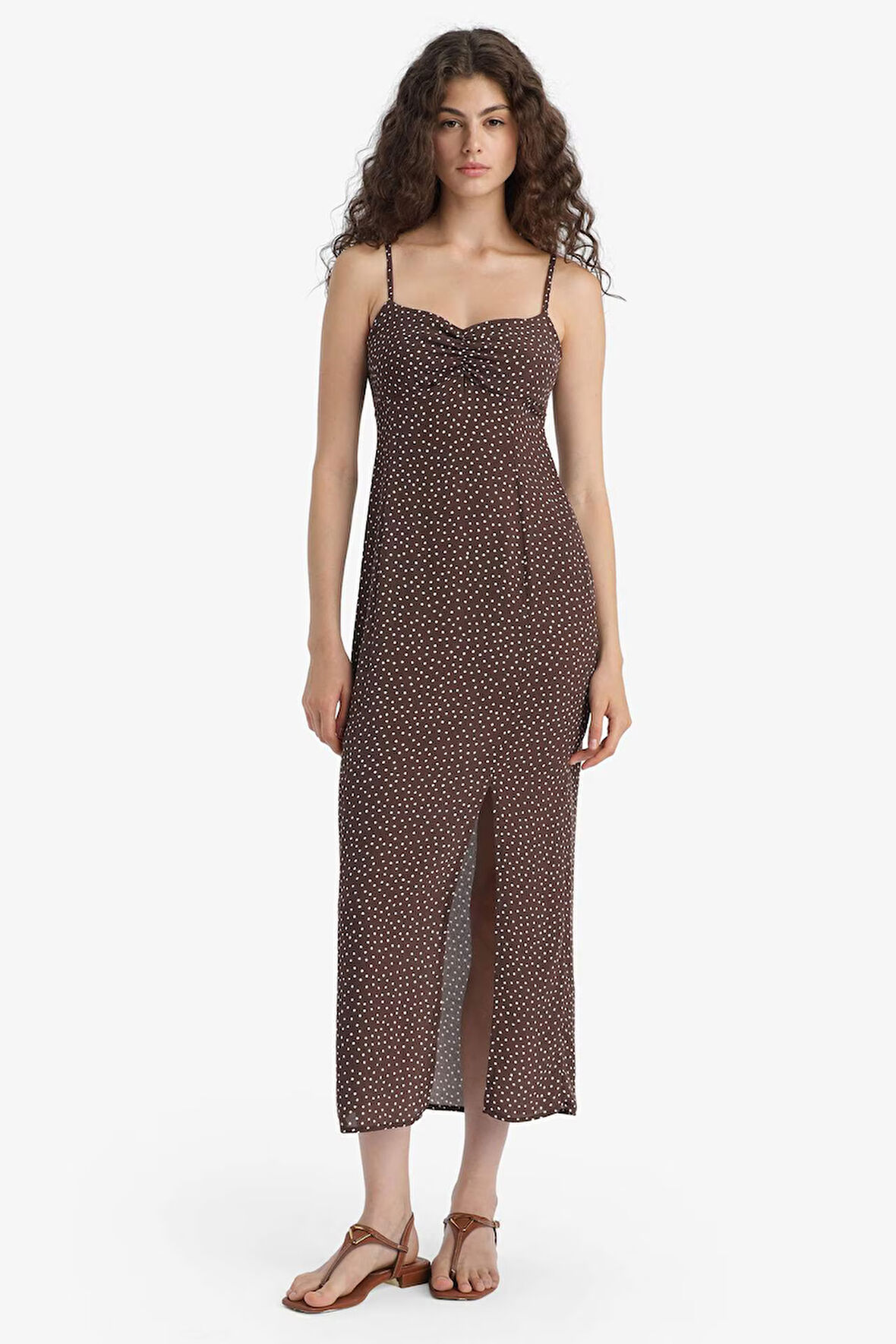 Bodycon Vücudu Saran Kalp Yaka Floral Maroken Askılı Midi Elbise