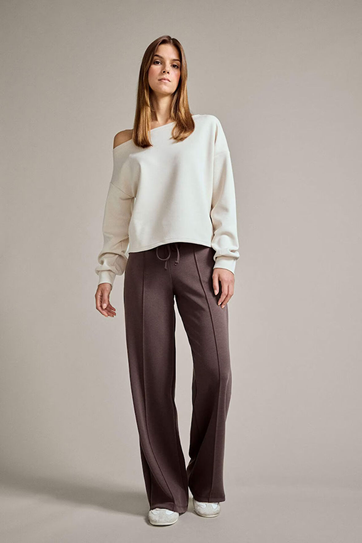 Relax Fit Normal Bel Düz Paça Modal Pantolon