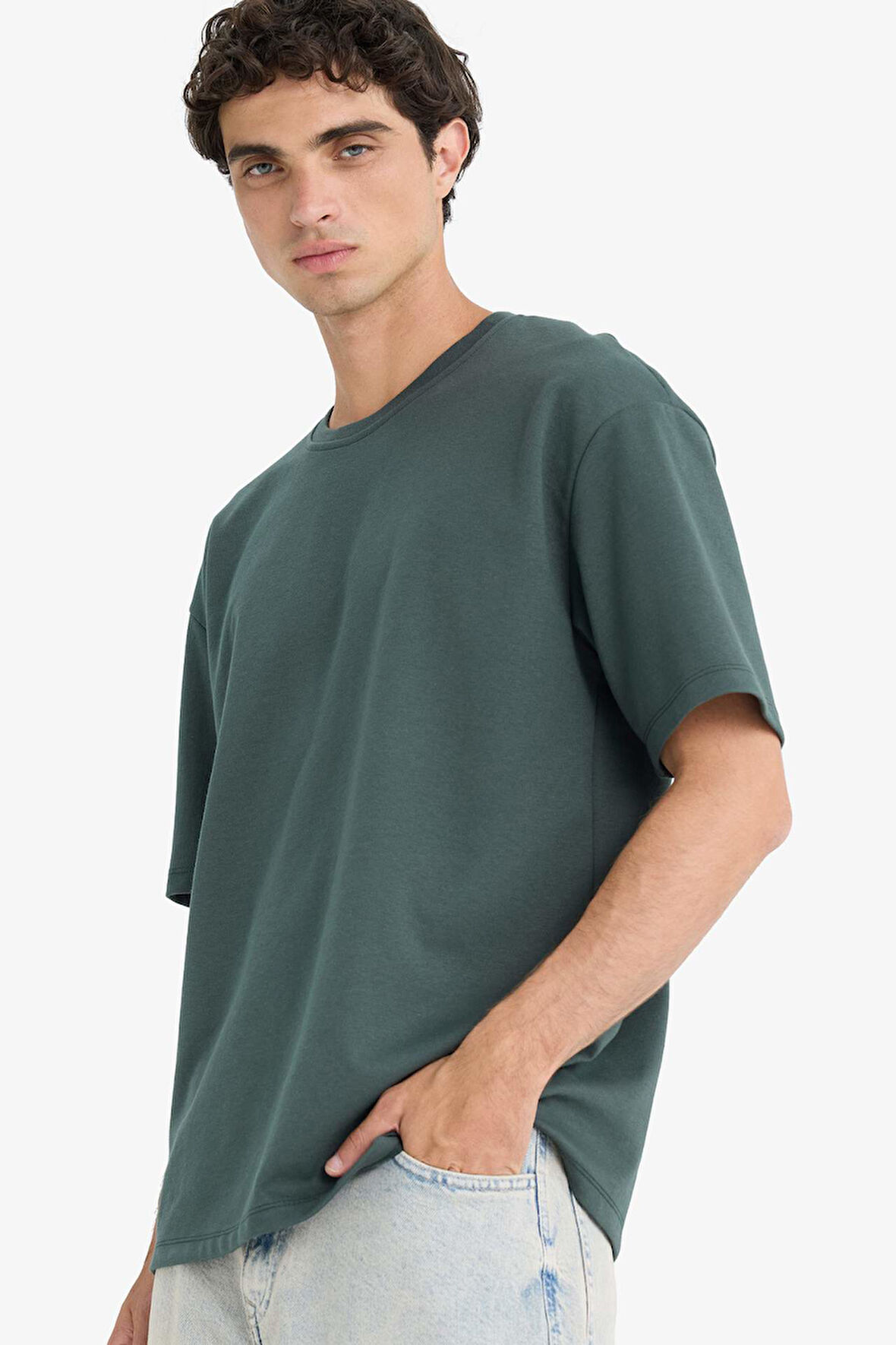 Oversize Geniş Kalıp Bisiklet Yaka Basic Düz Kısa Kollu Tişört
