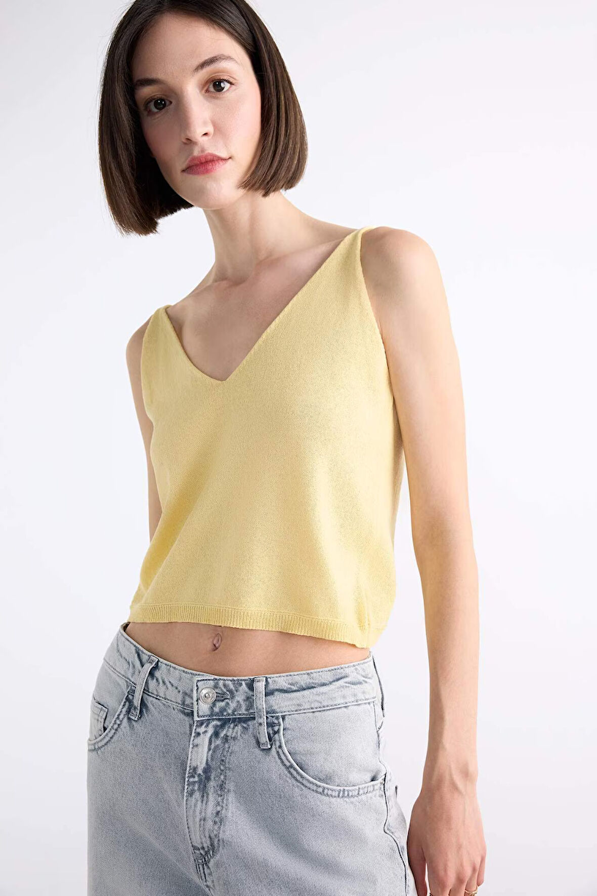 DeFacto V Yaka Crop Askılı Bluz F7499AX25SMYL501