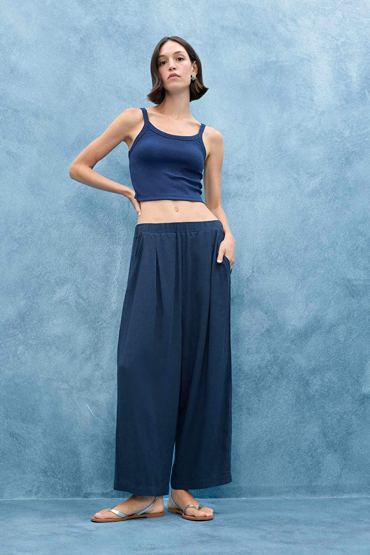 Balloon Fit Çift Cepli Normal Bel Crop Keten Karışımlı Pantolon