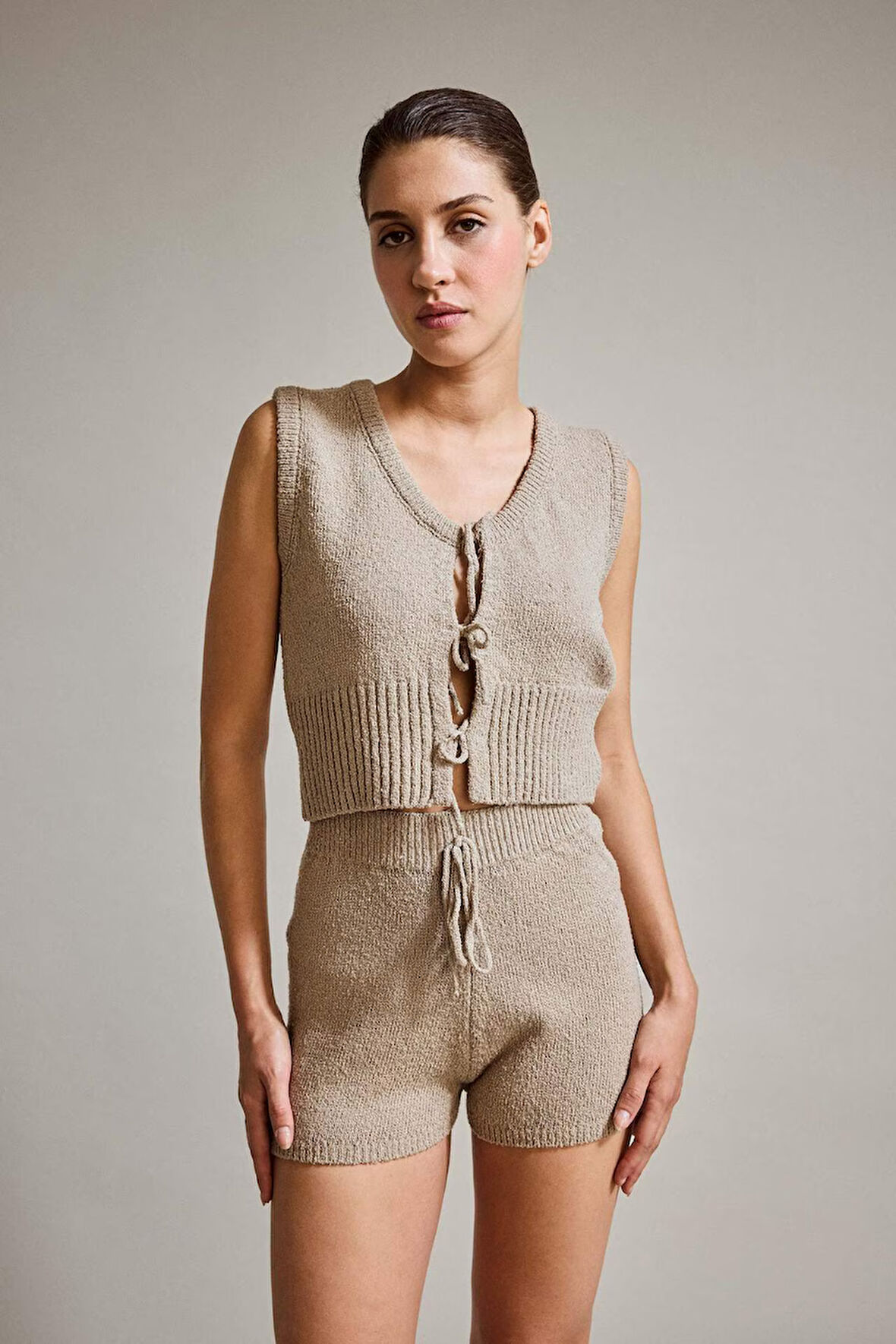 Önden Bağlamalı Yelek