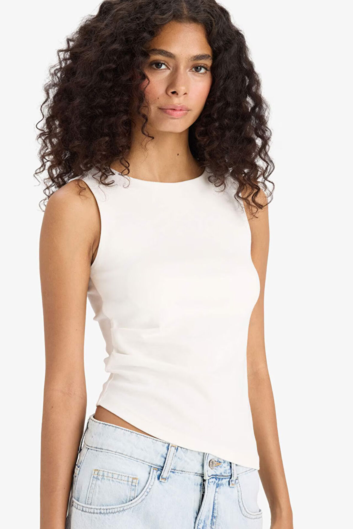 Slim Fit Dar Kesim Bisiklet Yaka Ribana Atlet