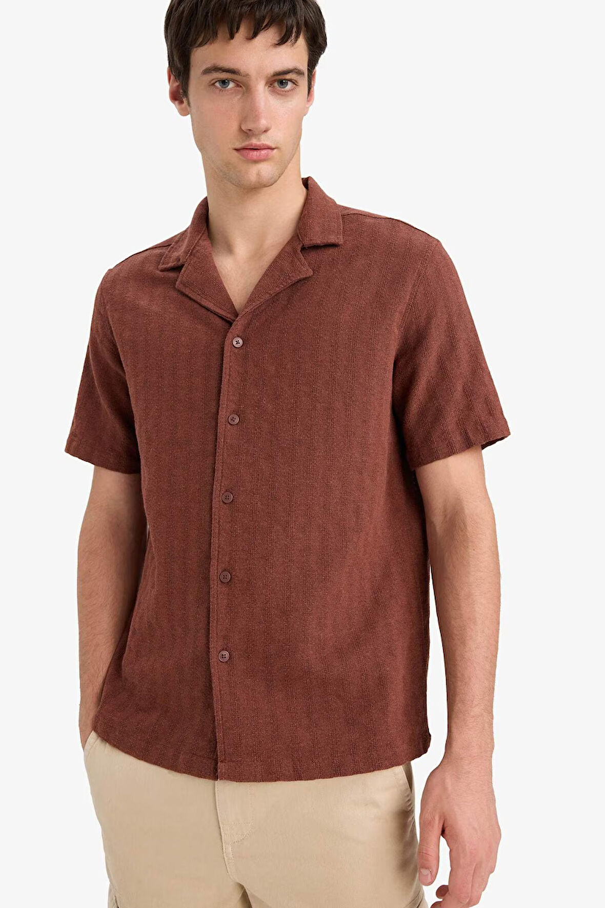 Regular Fit Polo Yaka Jakarlı Kısa Kollu Gömlek