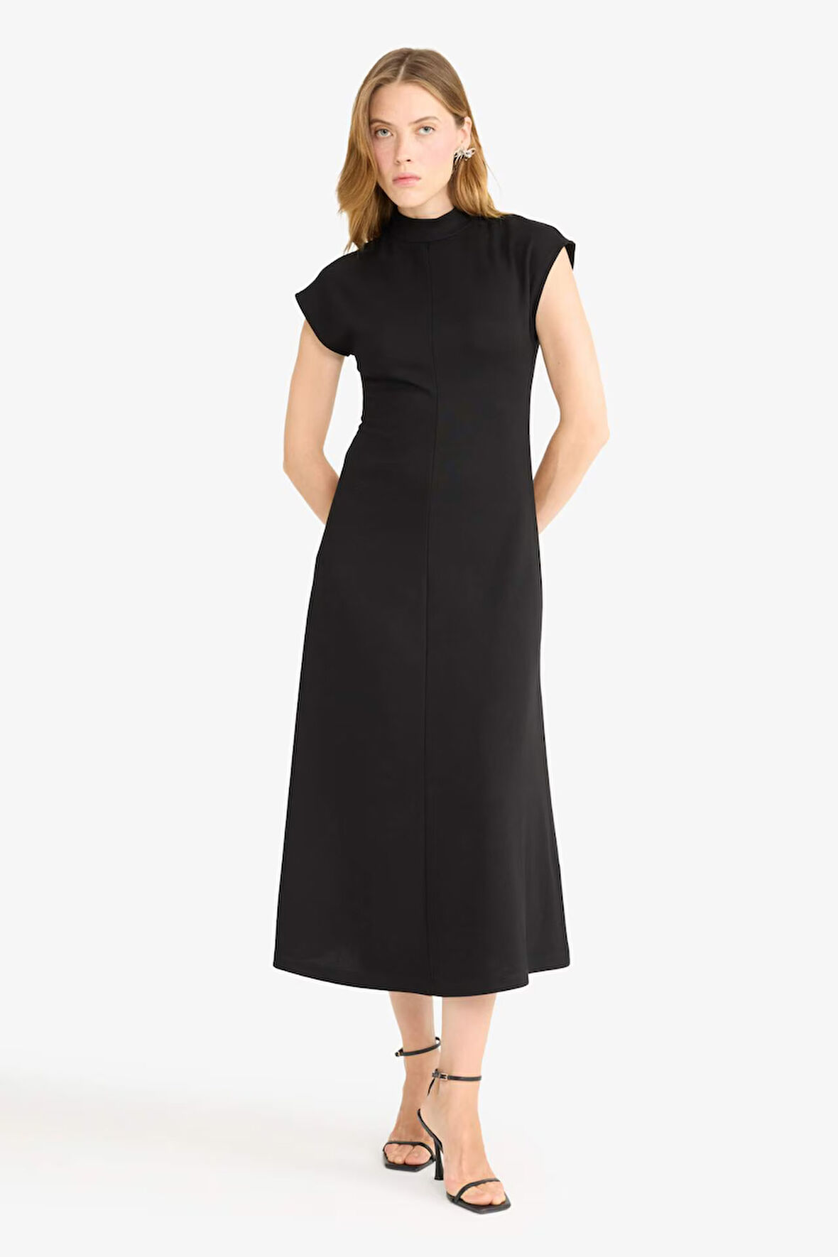 Yarım Balıkçı Yaka Ribana Kısa Kollu Elbise