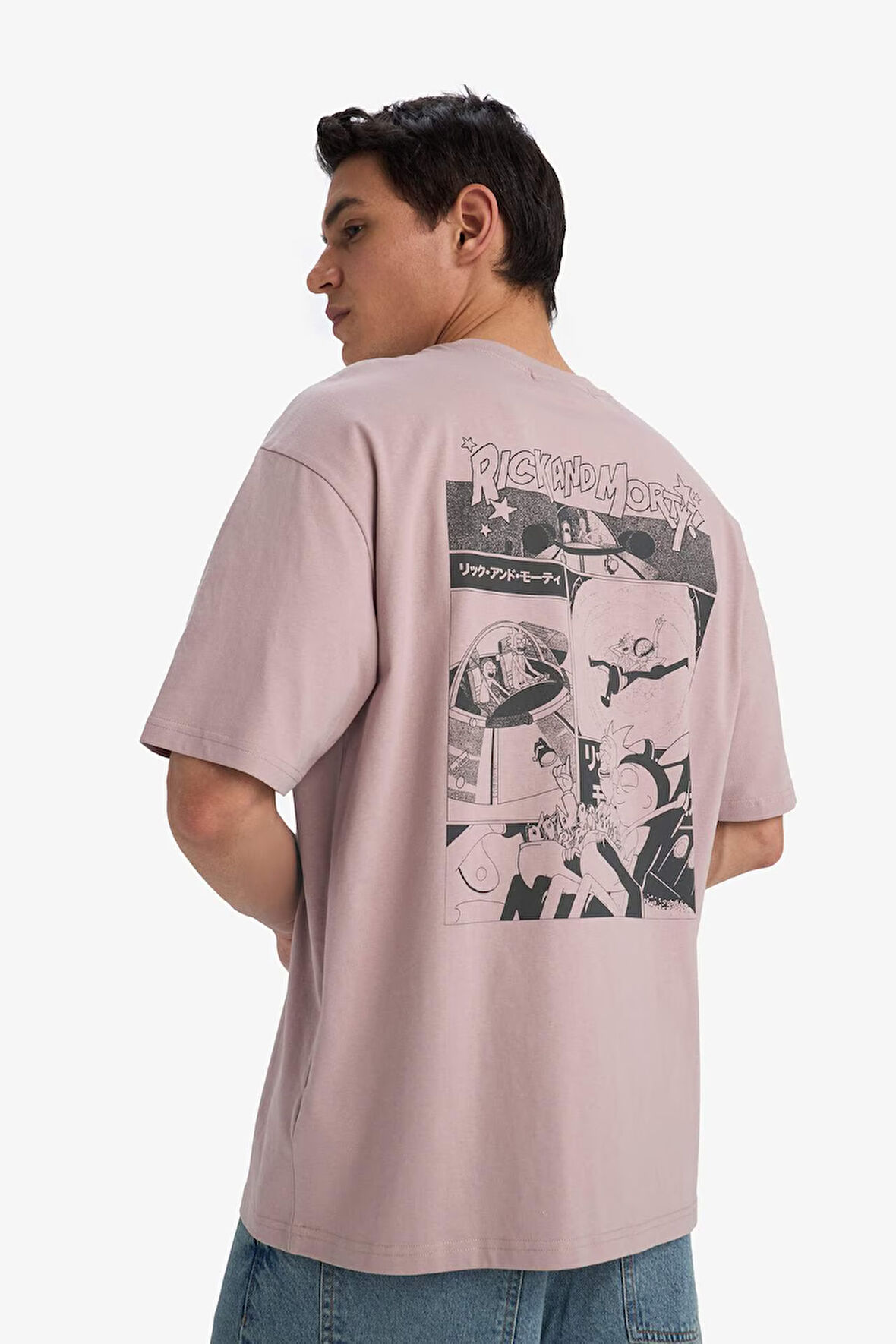 DeFacto %100 Pamuk Rick and Morty Boxy Fit Bisiklet Yaka Sırt Baskılı Kısa Kollu Tişört E9289AX25AUPN528