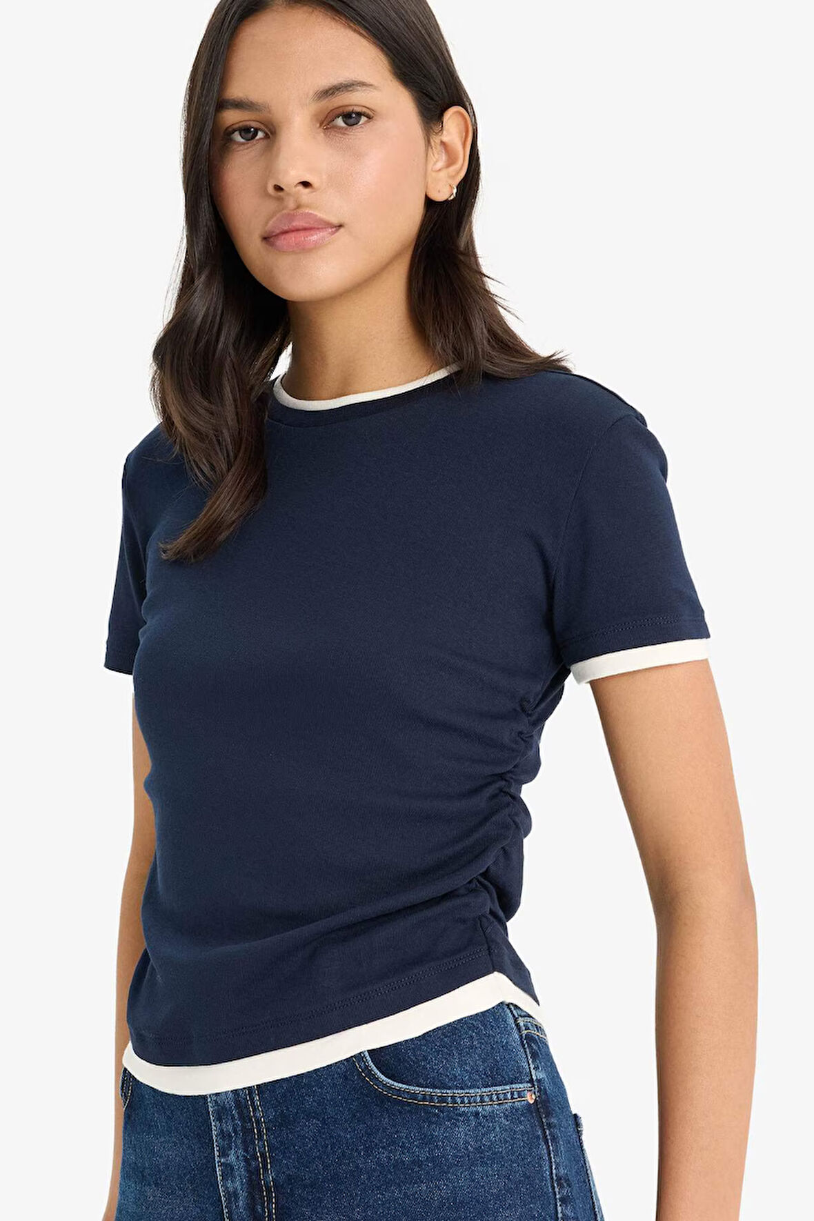 Slim Fit Dar Kesim Bisiklet Yaka Ribana Kısa Kollu Tişört