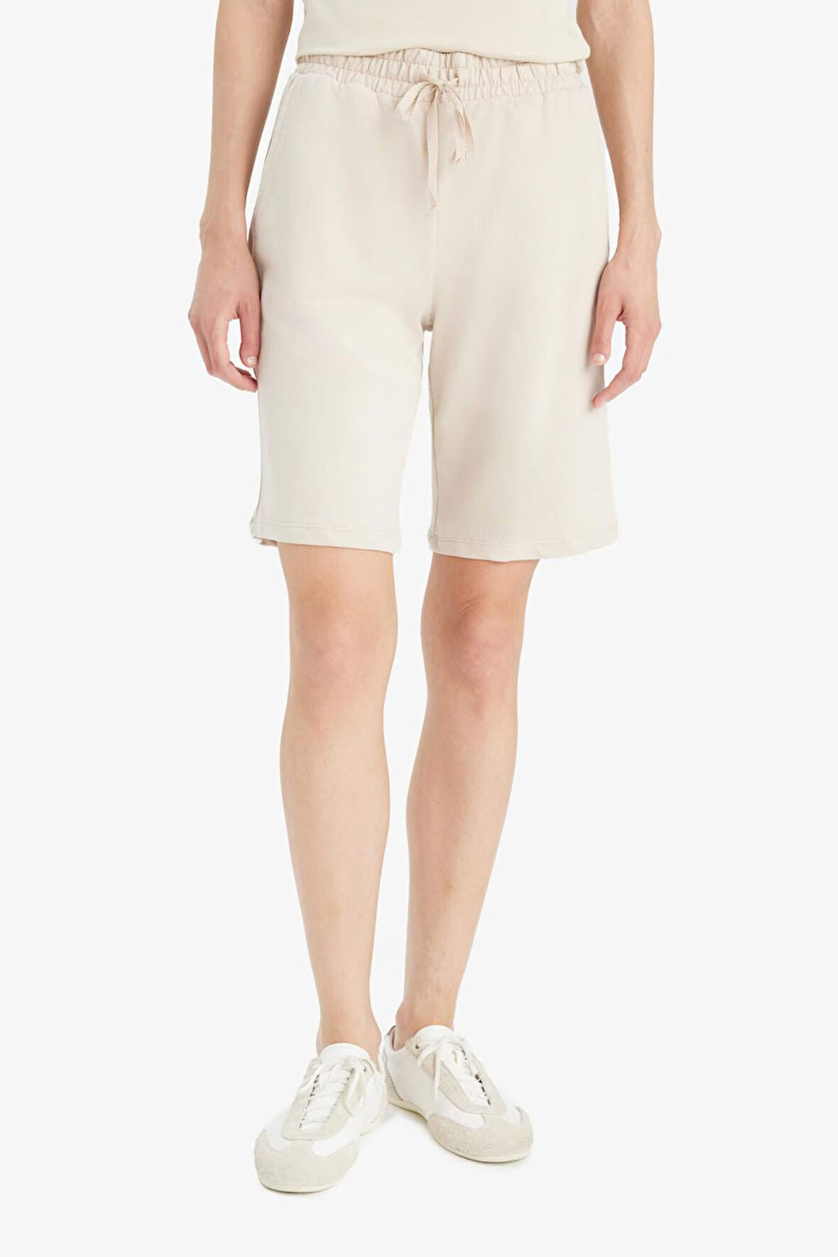 Regular Fit Normal Bel Düz Paça Bermuda Şort