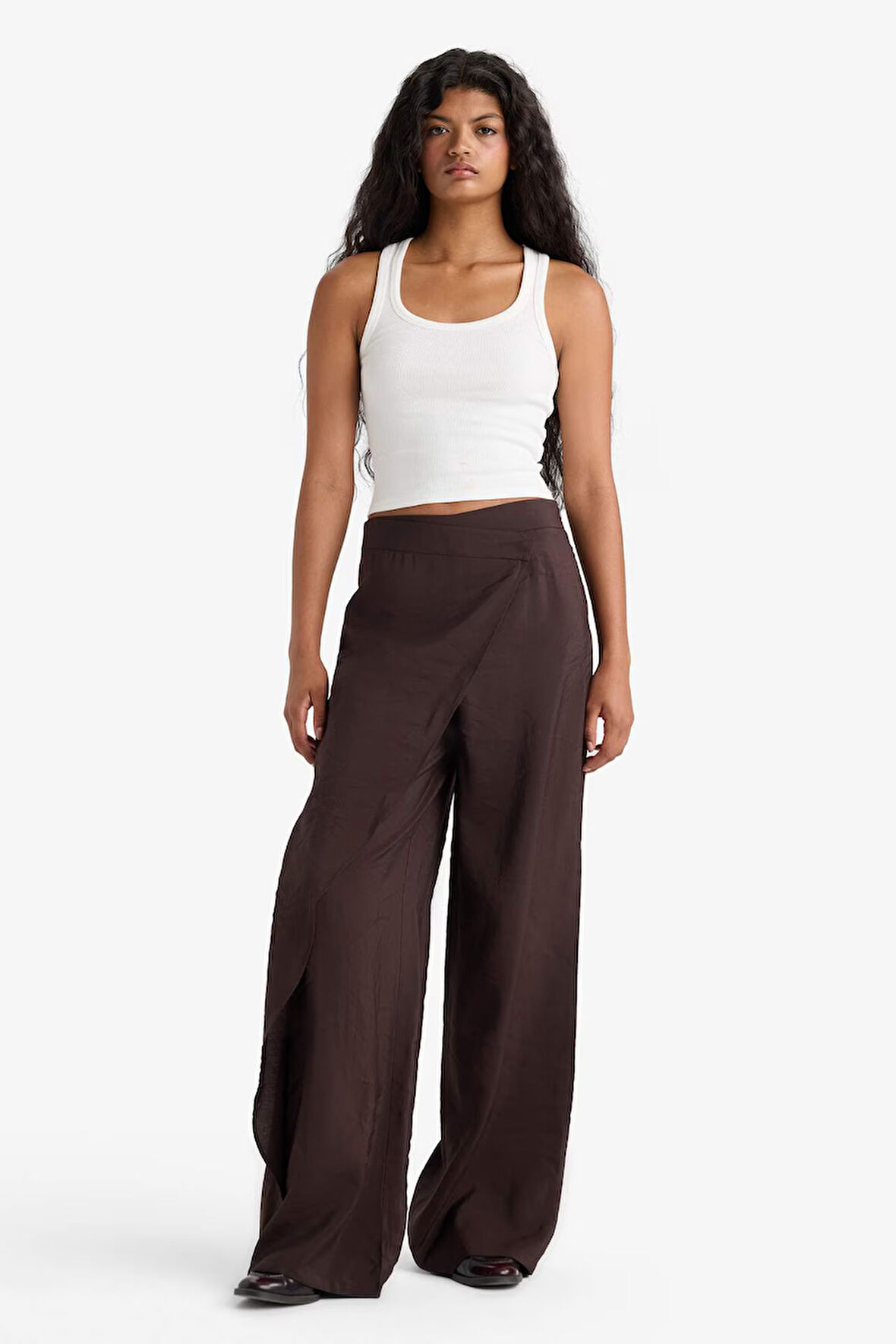 Wide Leg Süs Cepli Normal Bel Düz Paça Pantolon