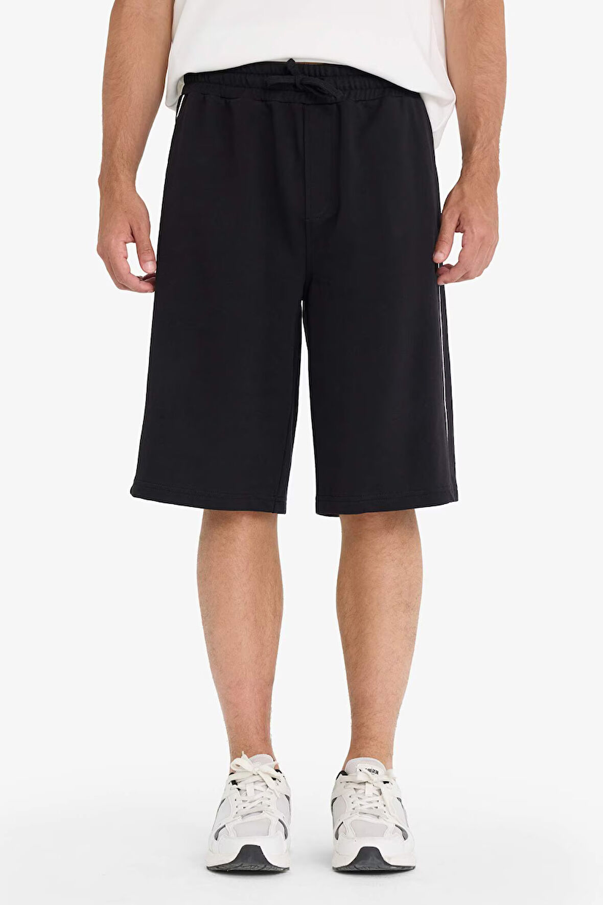 Baggy Fit Düz Paça Sweatshirt Kumaşı Şort