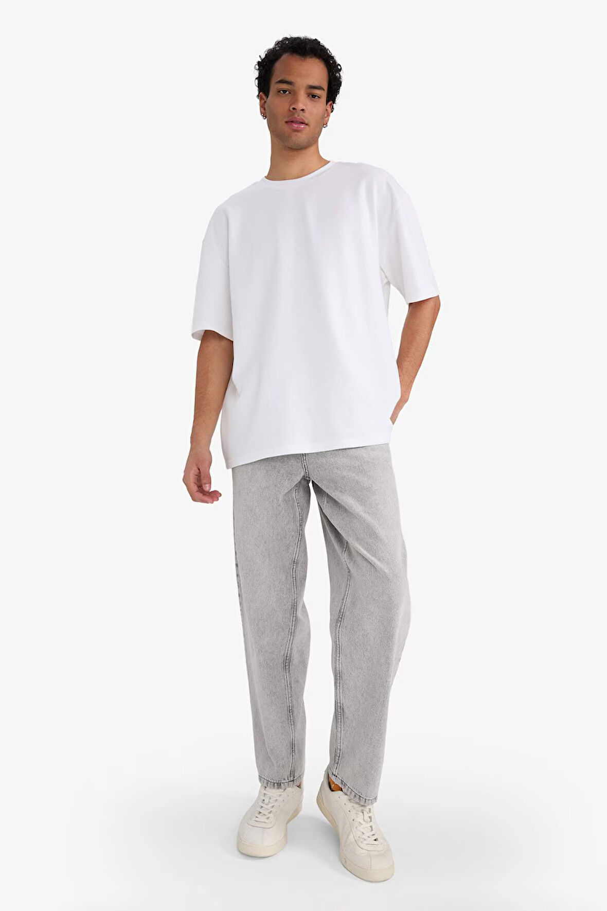 Relax Fit Düz Paça Jean Pantolon