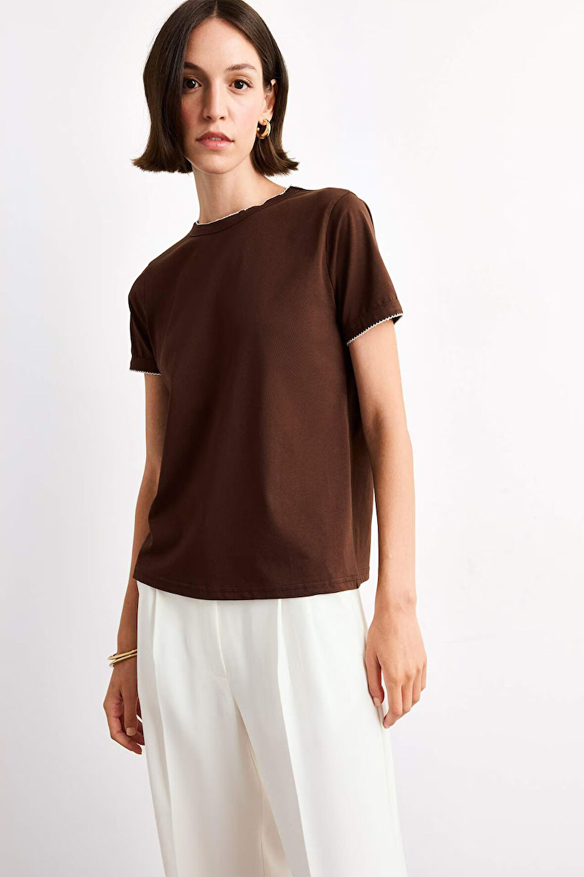 Bisiklet Yaka Kısa Kollu Tişört