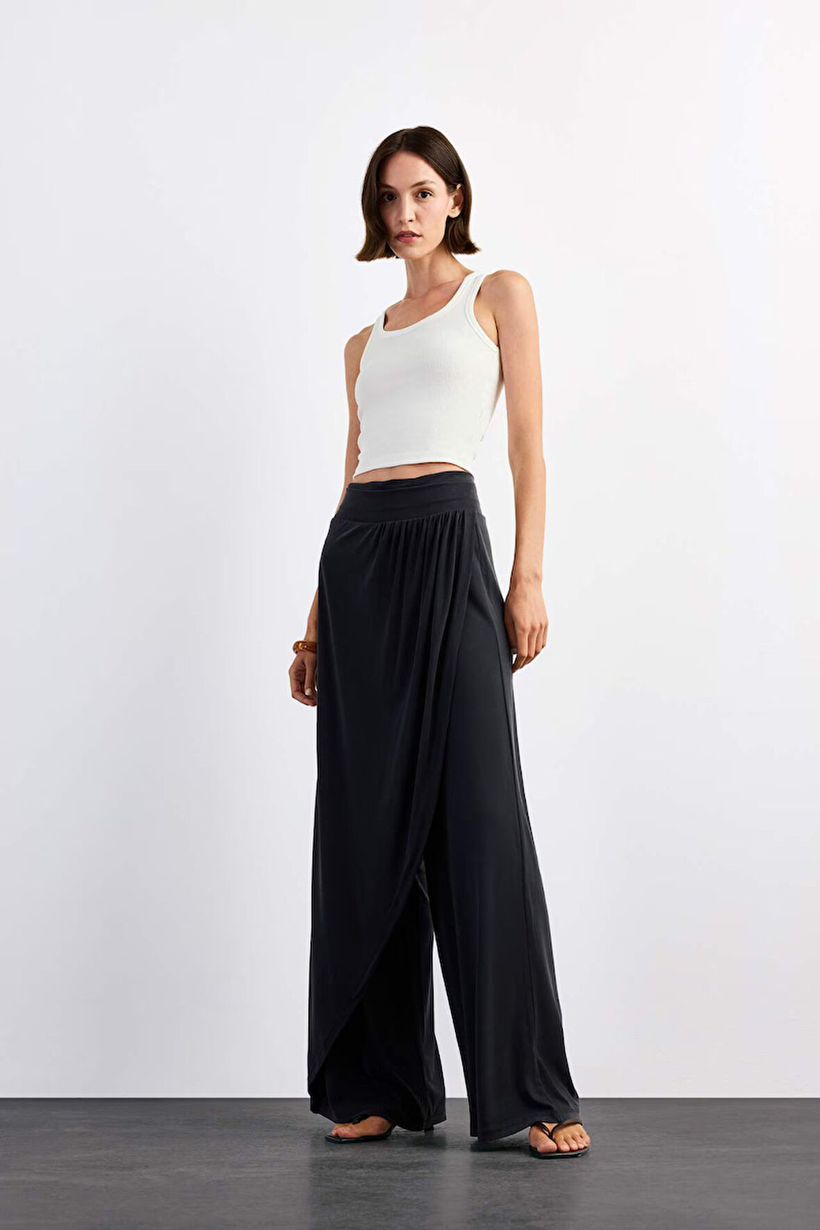 Relax Fit Normal Bel Düz Paça Modal Pantolon