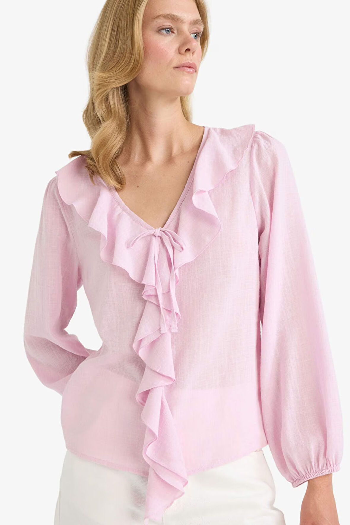 Regular Fit V Yaka Volanlı Pamuklu Uzun Kollu Bluz