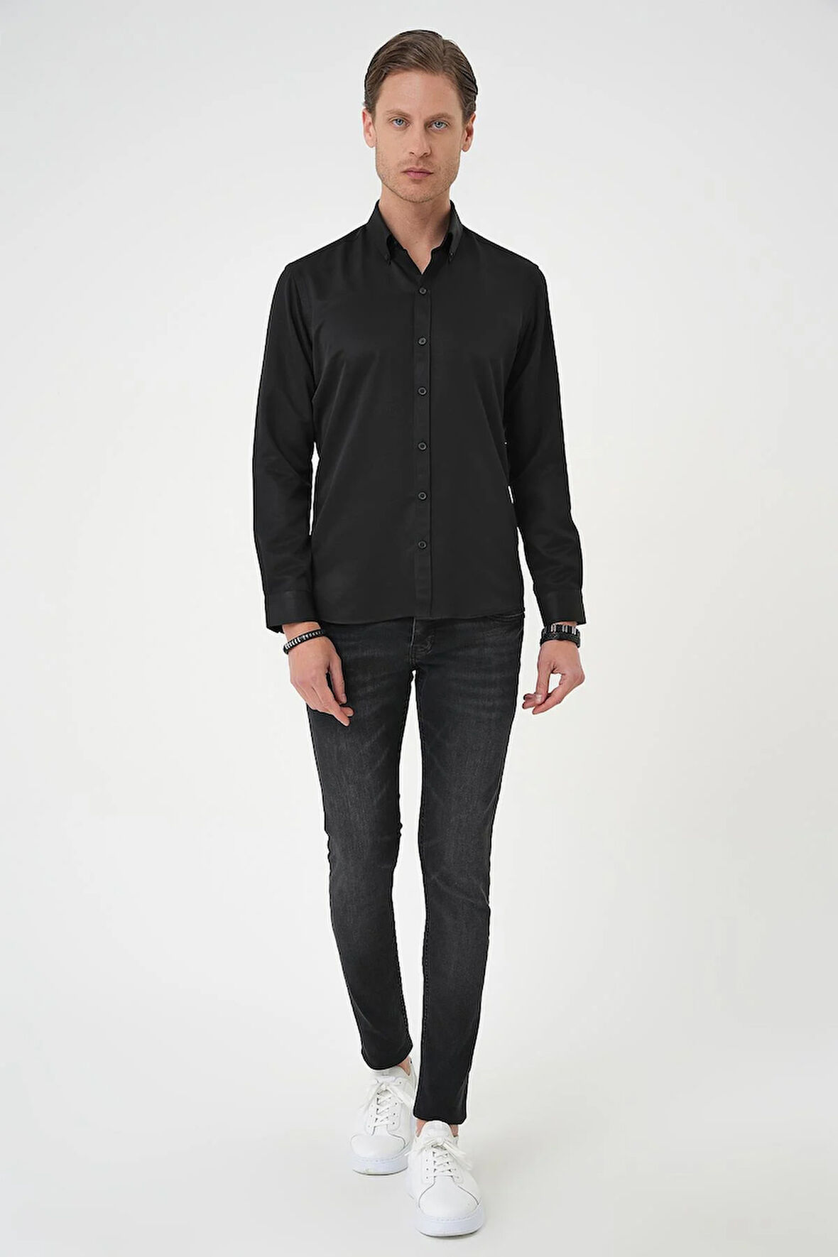 Gk 736 Slim Fit Düğmeli Yaka Pamuklu Klasik Siyah Gömlek