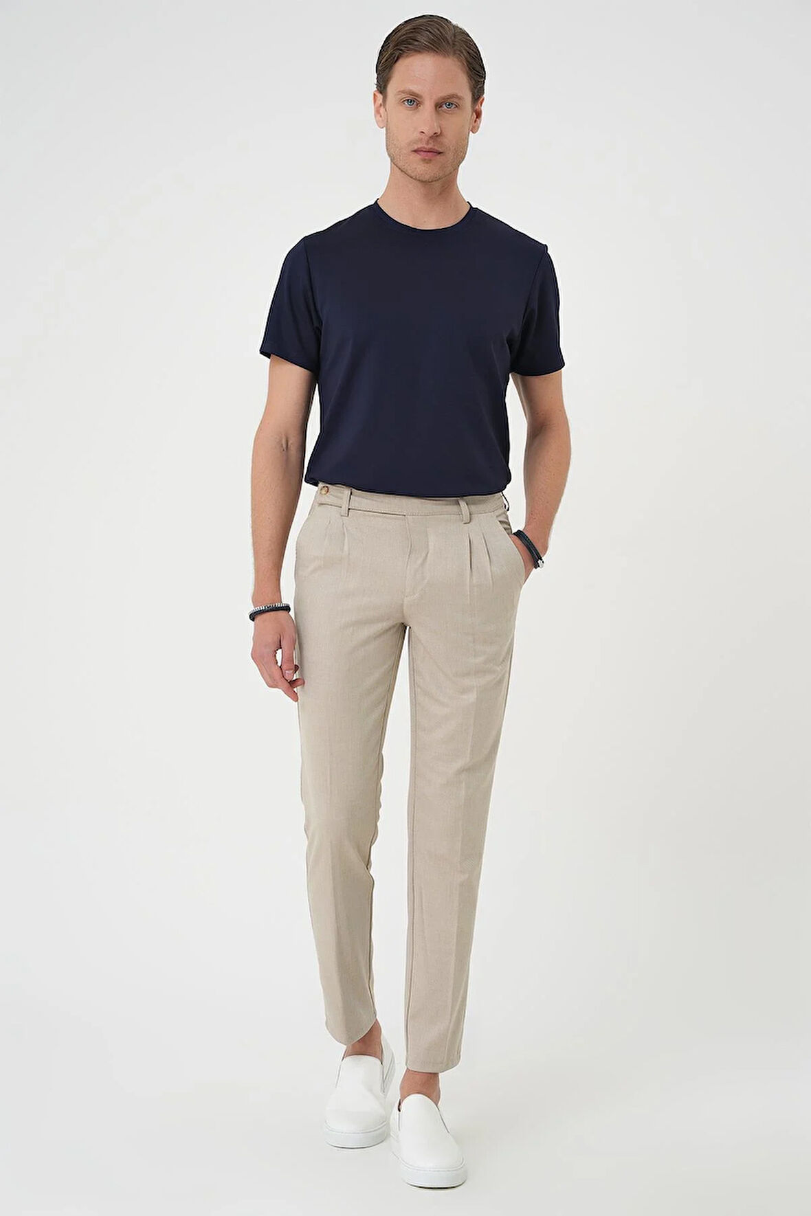 P 1158 Comfort Fit Çift Pileli Dokulu Esnek Pamuk Bej Pantolon