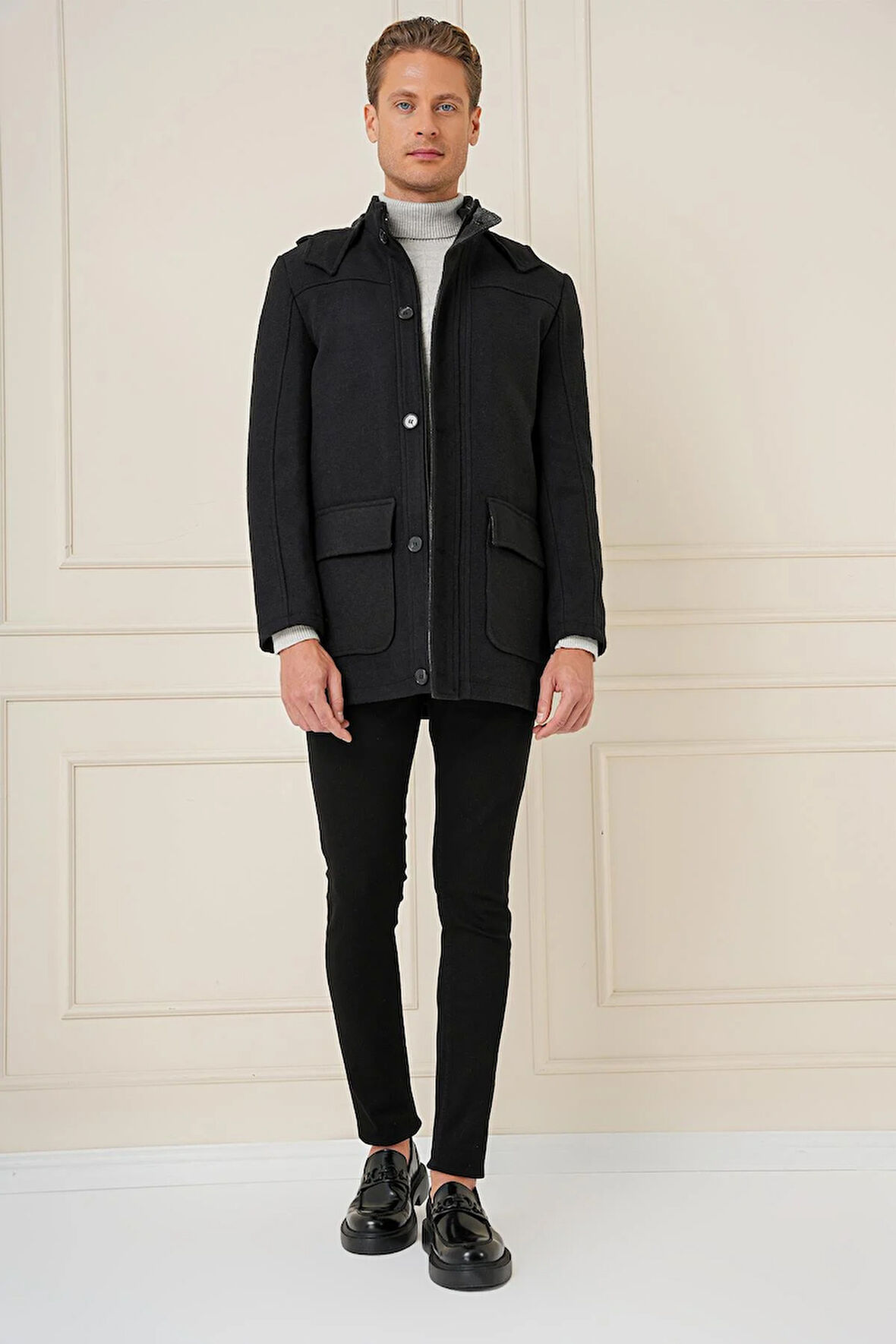 KA 083 Slim Fit Siyah Spor Kaban