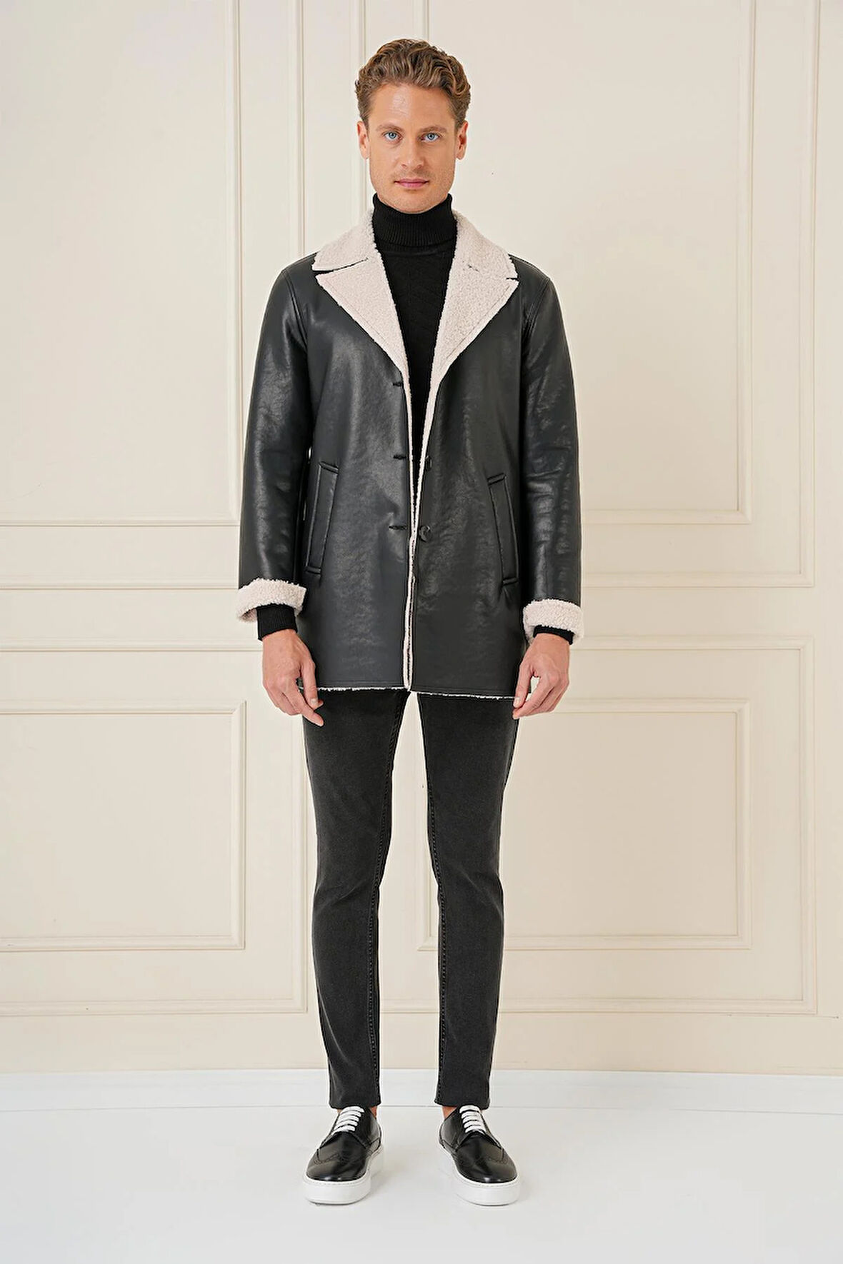 KA 090 Slim Fit Siyah Spor Kaban