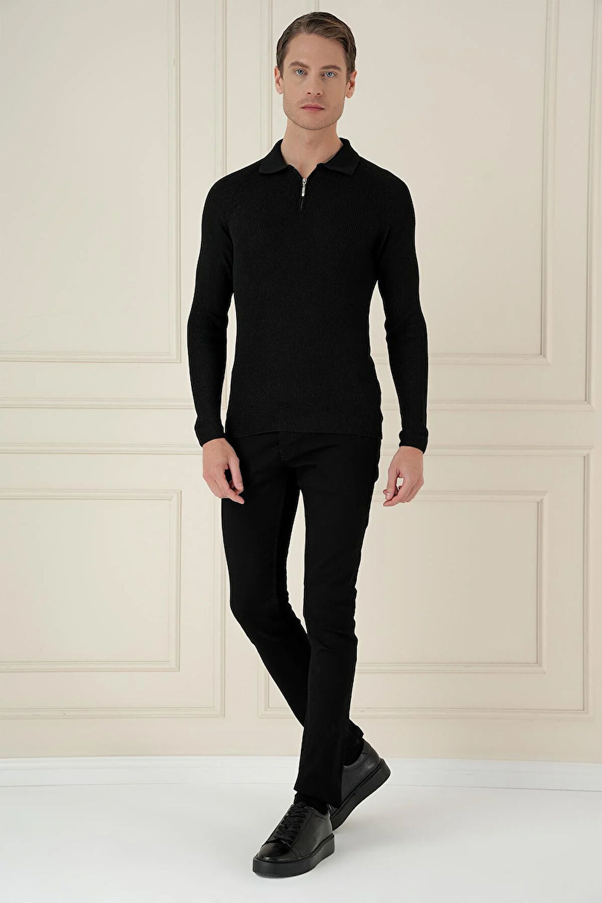 TR 878 TRİKO SLİM FİT SİYAH BASİC